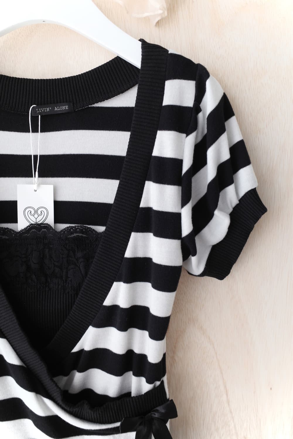 stripe lace half T 상품이미지3