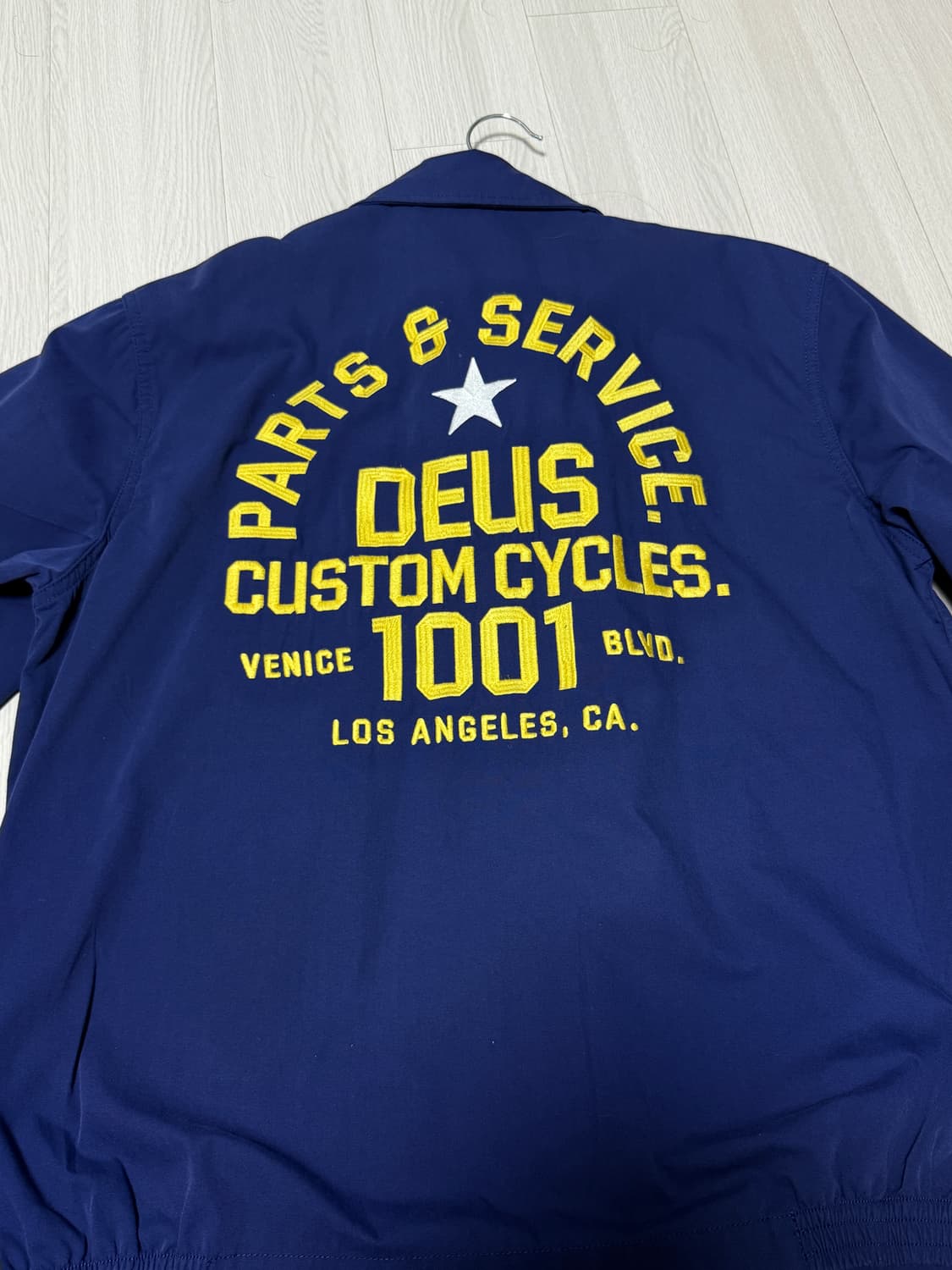 데우스 엑스 마키나 자켓 상품이미지2