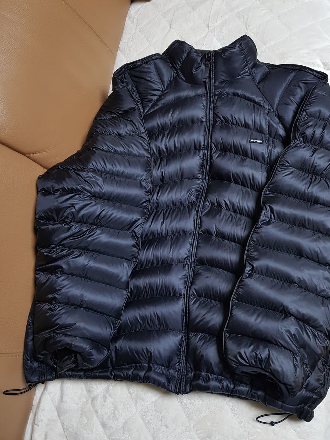 슈프림 마이크로 다운 패딩 자켓 블랙 24SS 상품이미지1