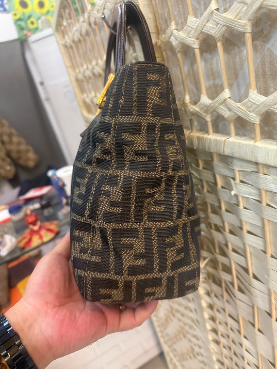 정품 펜디 주카 토트백 팝니다 상품이미지2