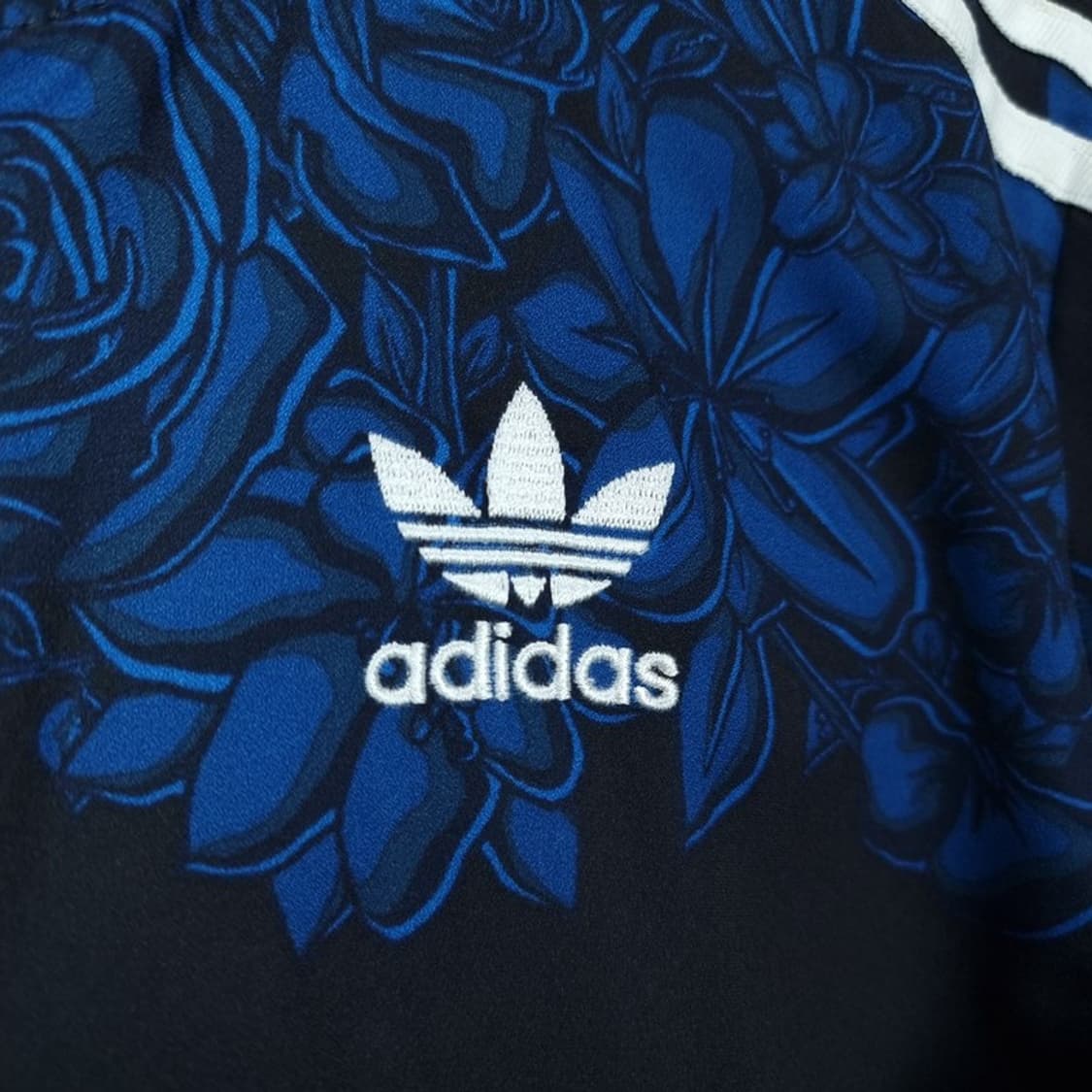 [아디다스] 플로랄 패턴 슈퍼스타 져지 트랙탑 집업 자켓 M18068 상품이미지4