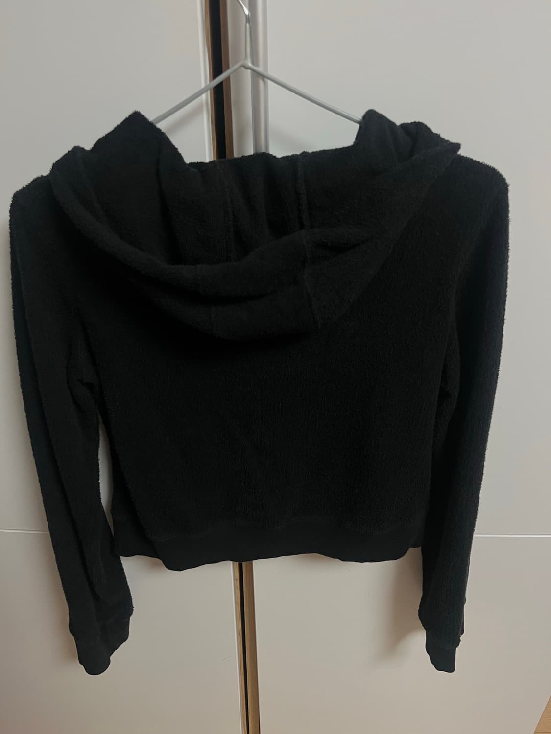 Tanger 블랙 후리스 집업 상품이미지4