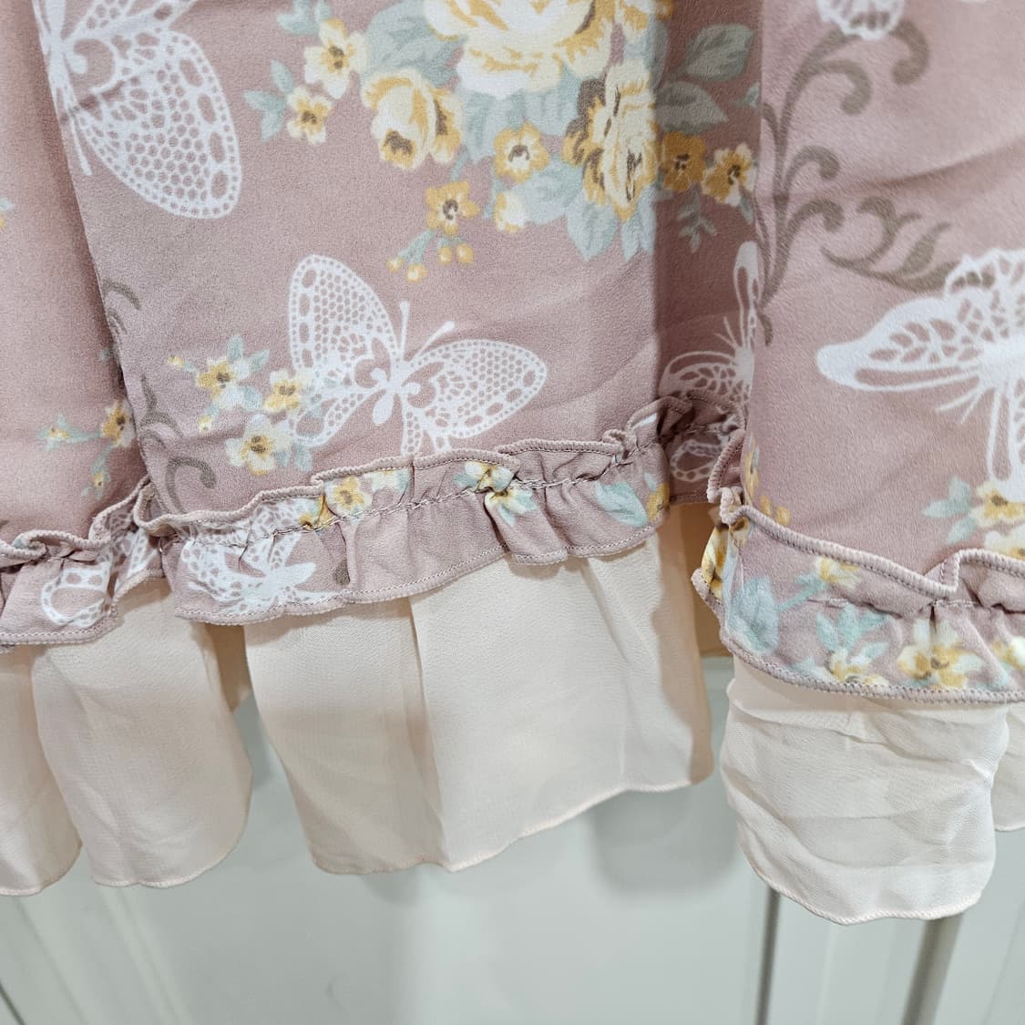 엑시즈팜(Axes Femme) 로즈 버터플라이 프릴 원피스 상품이미지4