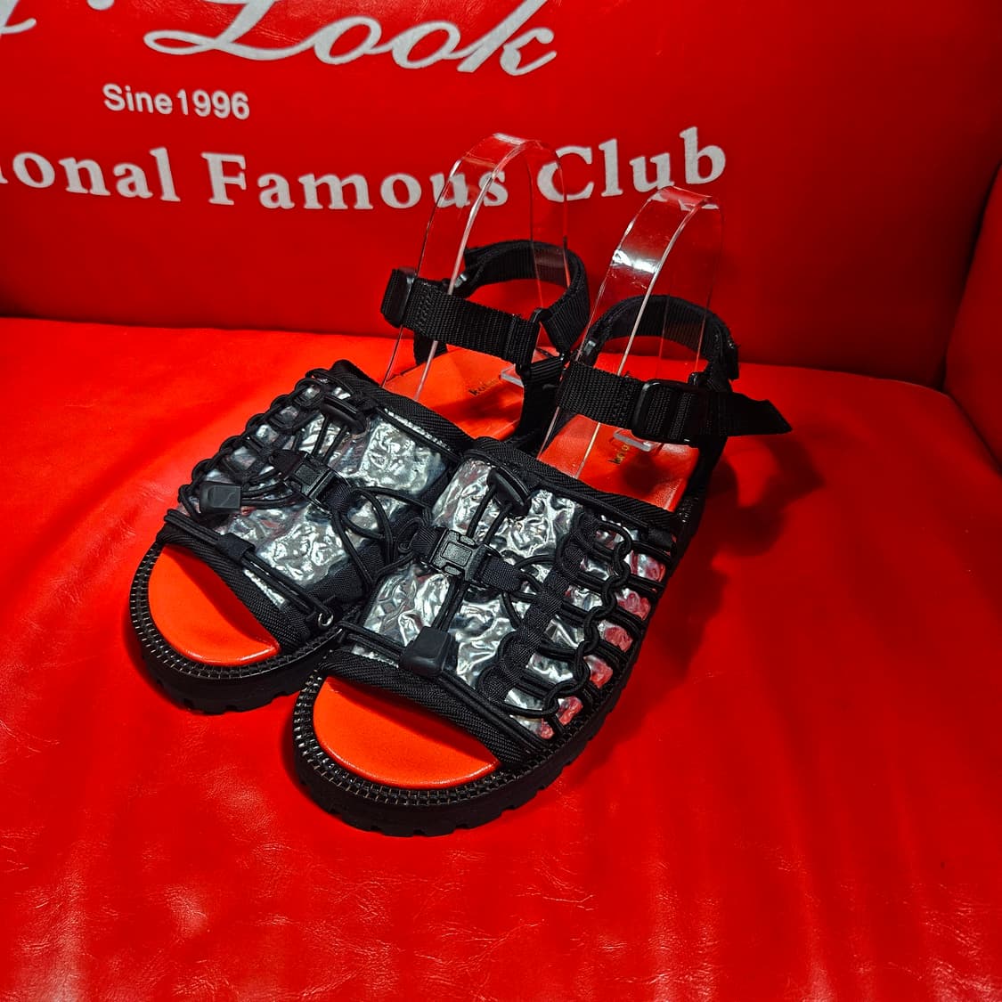  (새상품)Kolor in Japan 실버 스트렙 비블람 샌들 상품이미지1