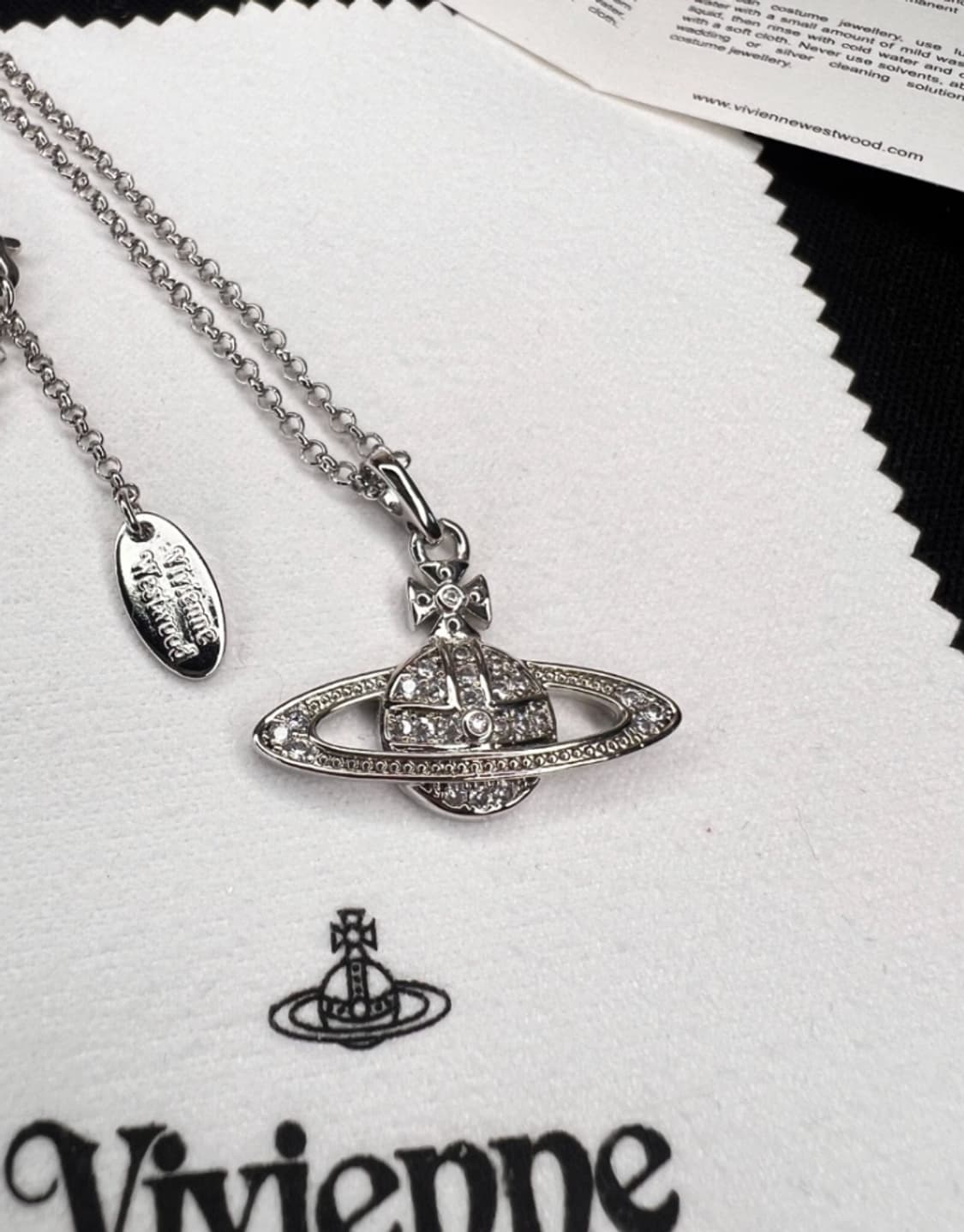 비비안 웨스트우드 아카이브 시그니처 orb 팬던트 목걸이 상품이미지2