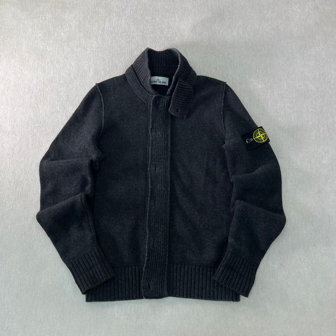 95 스톤아일랜드 16FW 챠콜 니트 집업 상품이미지1