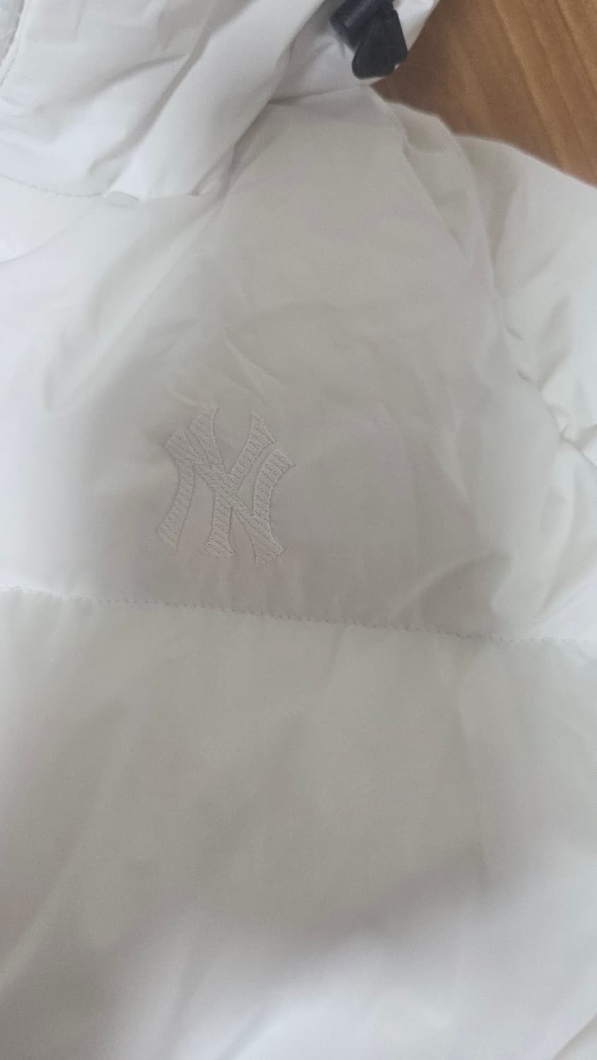 MLB 화이트 숏 패딩 100 상품이미지4