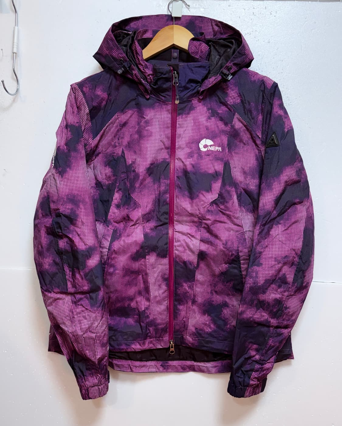 네파 여성 바람막이 자켓 핑크 패턴 90 상품이미지1