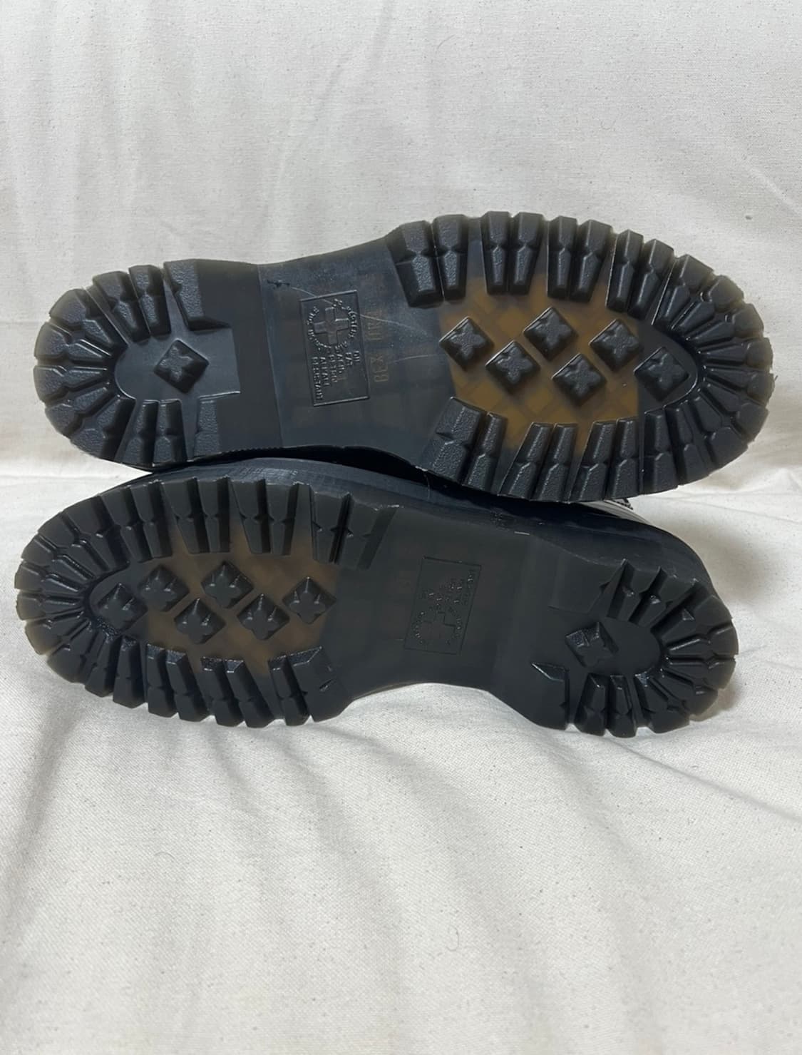 Dr. Marten Patent Leather Jaden Boots 상품이미지4