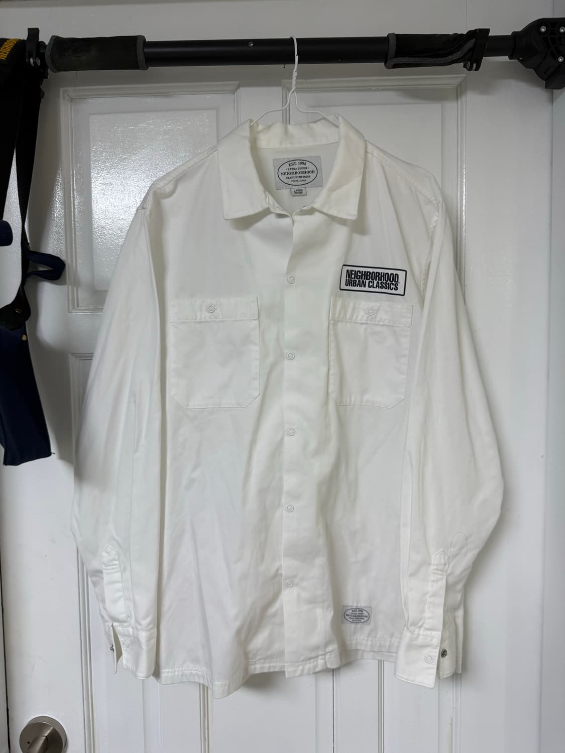 네이버후드 클래식 로고 셔츠 상품이미지2