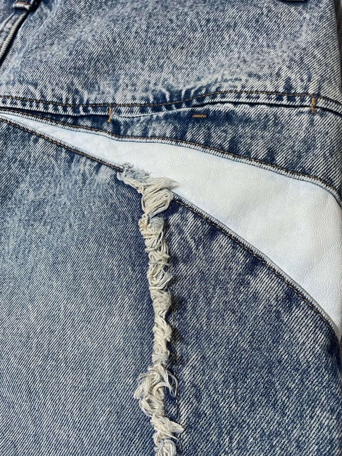 퍼스널 오브젝트 임발란스 레더 데님 (2사이즈) 상품이미지8