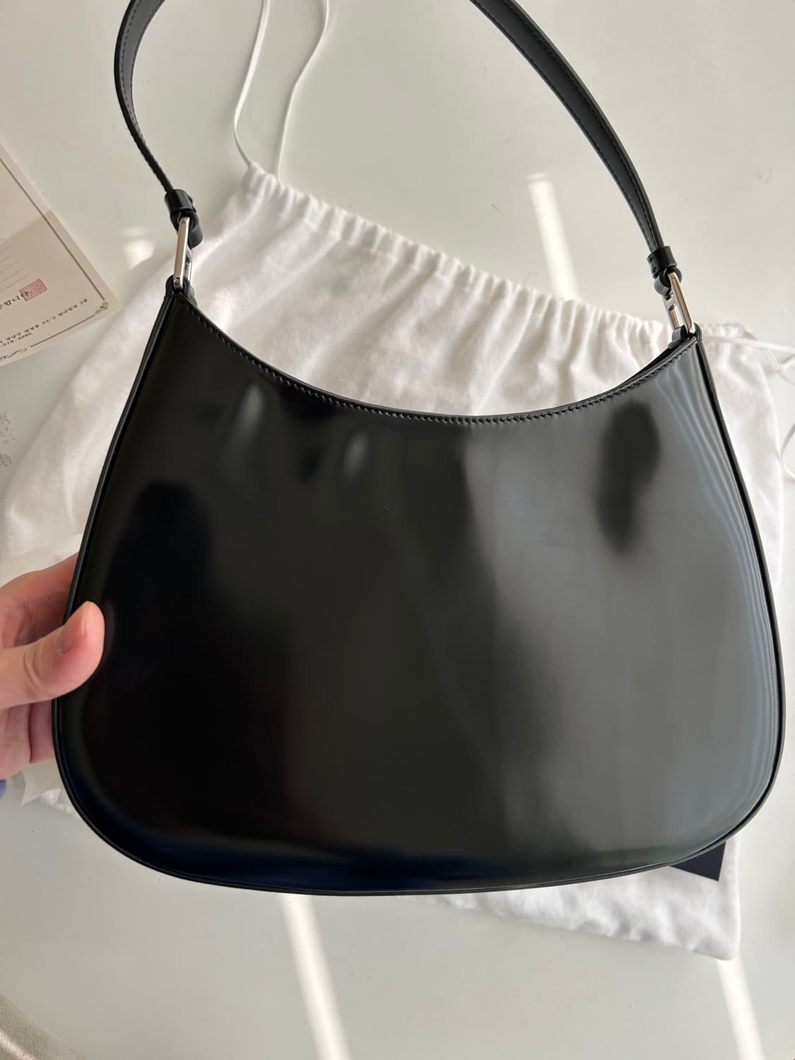 프라다 클레오 브러시드 레더 호보백 상품이미지4