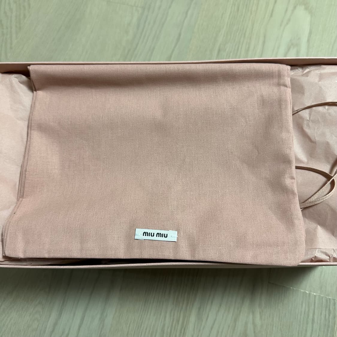 미우미우 골드 시퀸 메리제인 플랫 36.5사이즈 / 새상품  상품이미지7