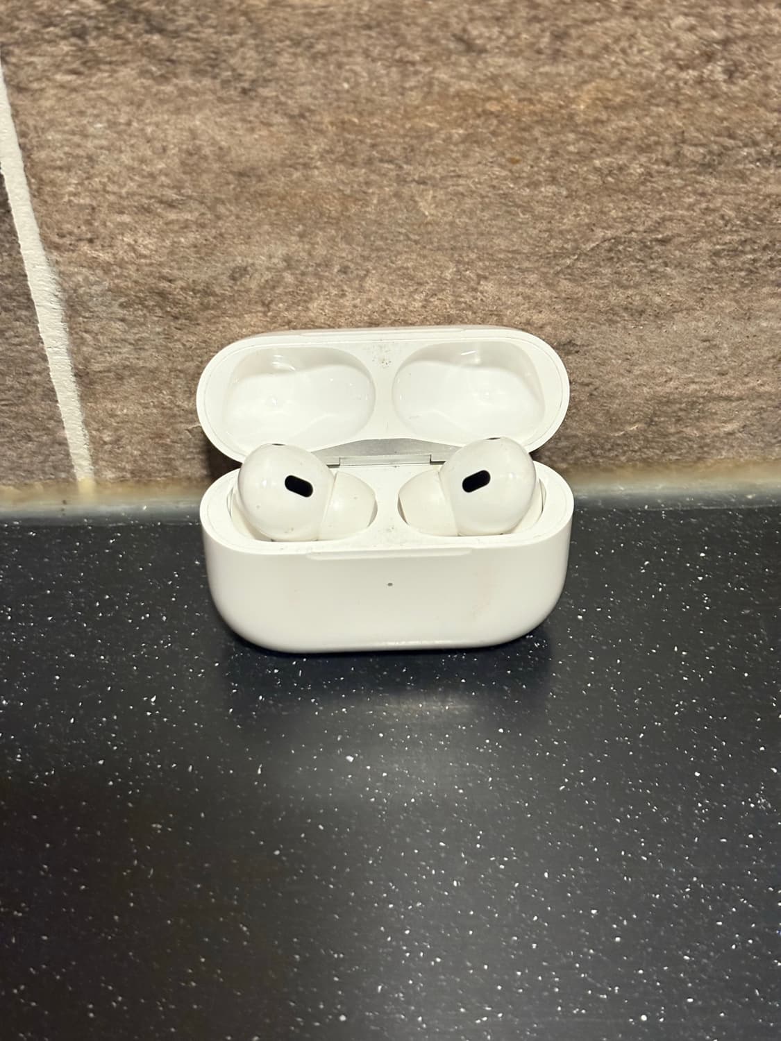 에어팟 프로2 상품이미지1