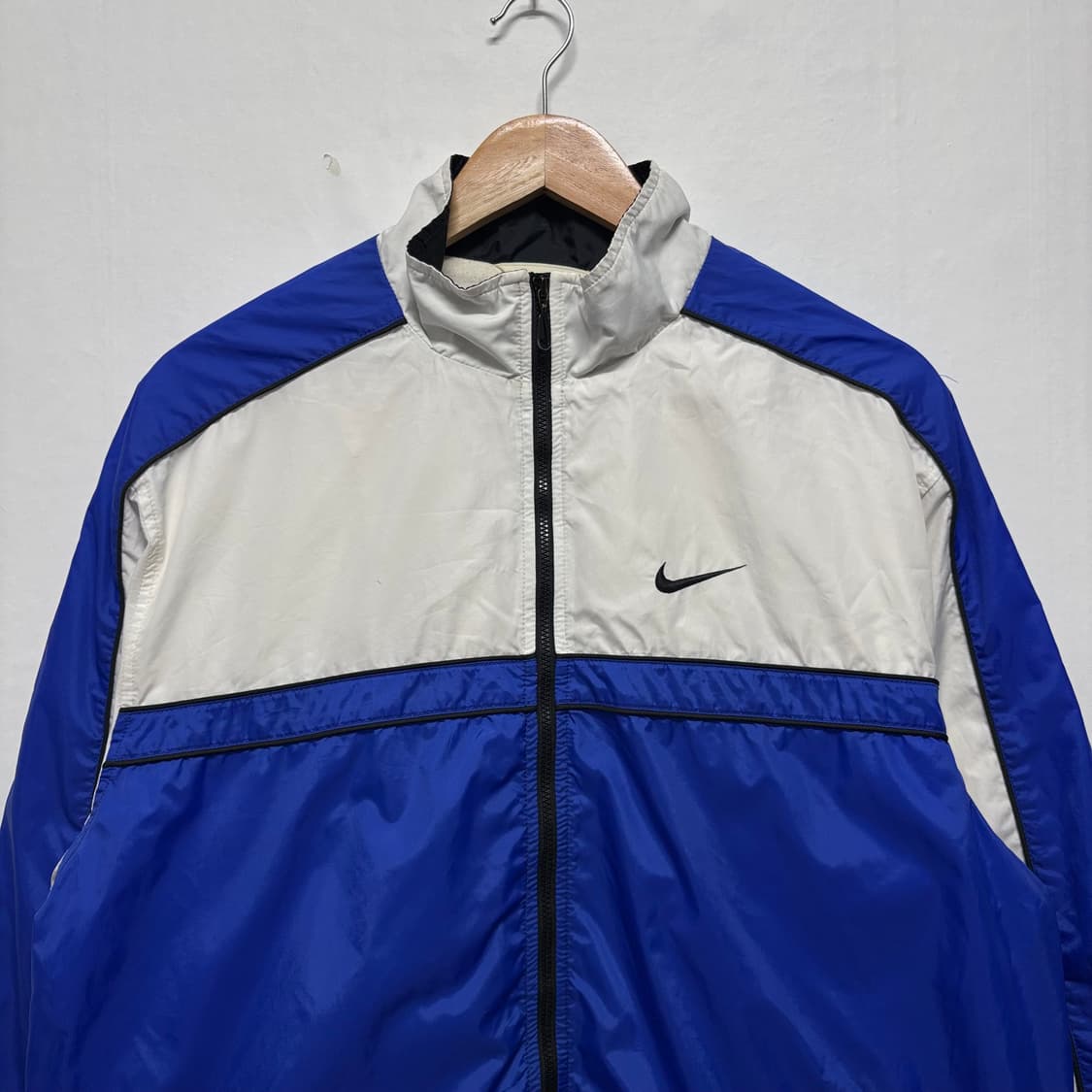 나이키 흰파 올드스쿨 바람막이 상품이미지2