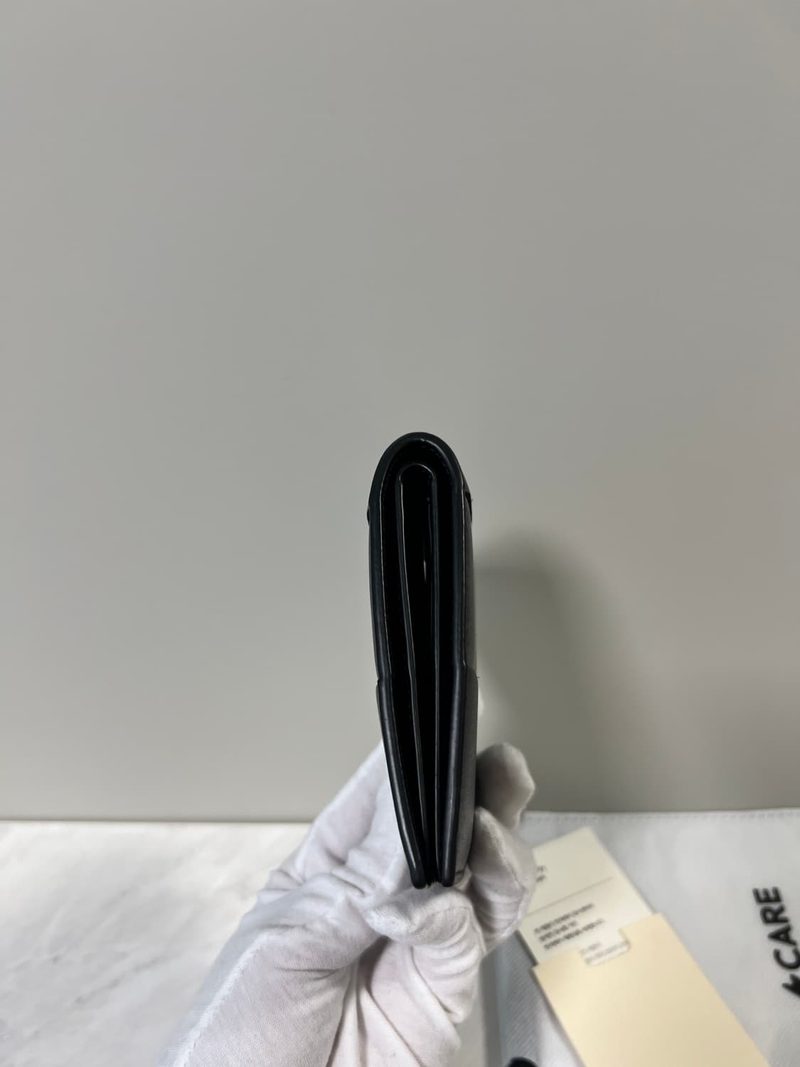 보테가베네타 맥시 반지갑 상품이미지9