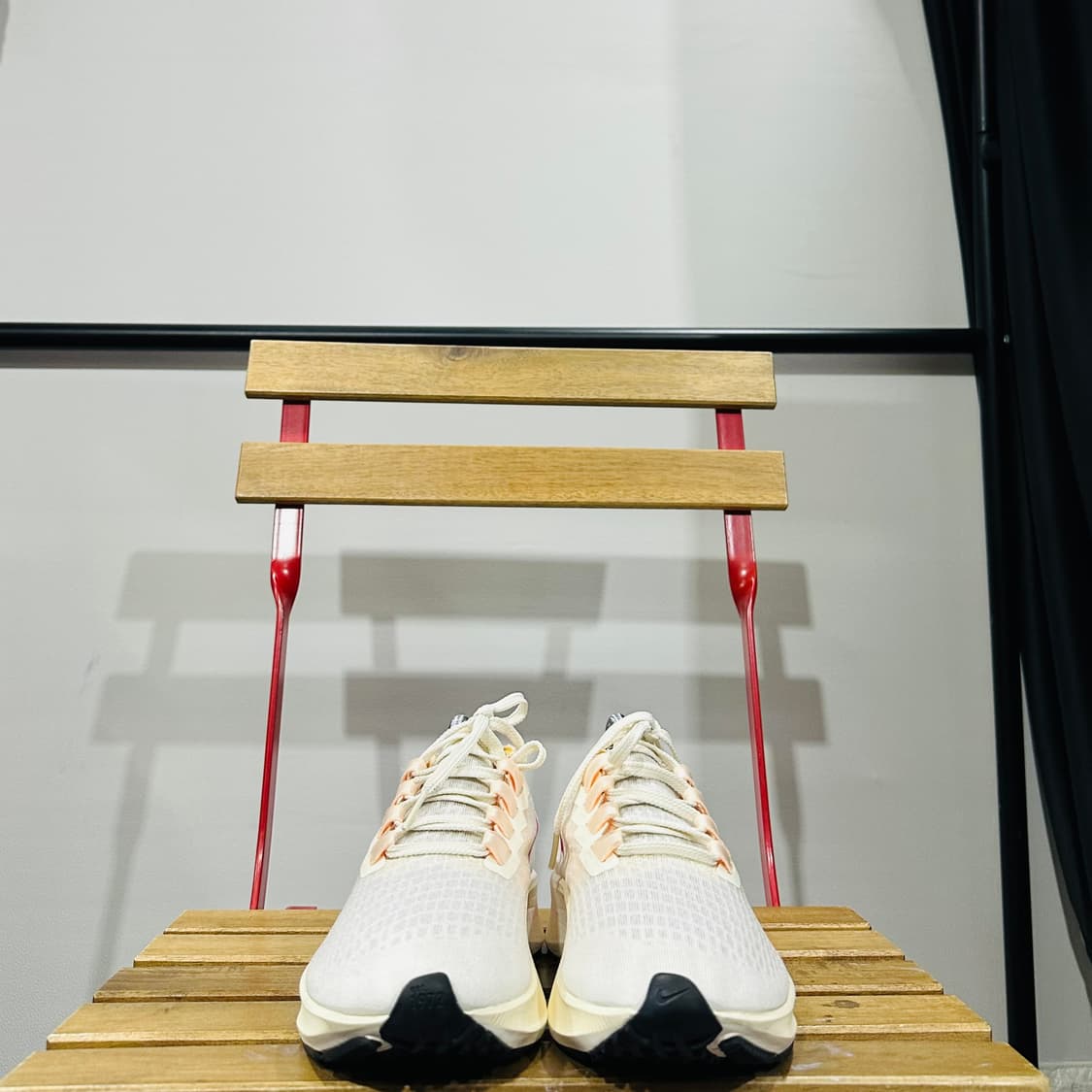 240) 나이키 운동화 여성 여자 런닝화 에어 줌 페가수스 37 상품이미지2