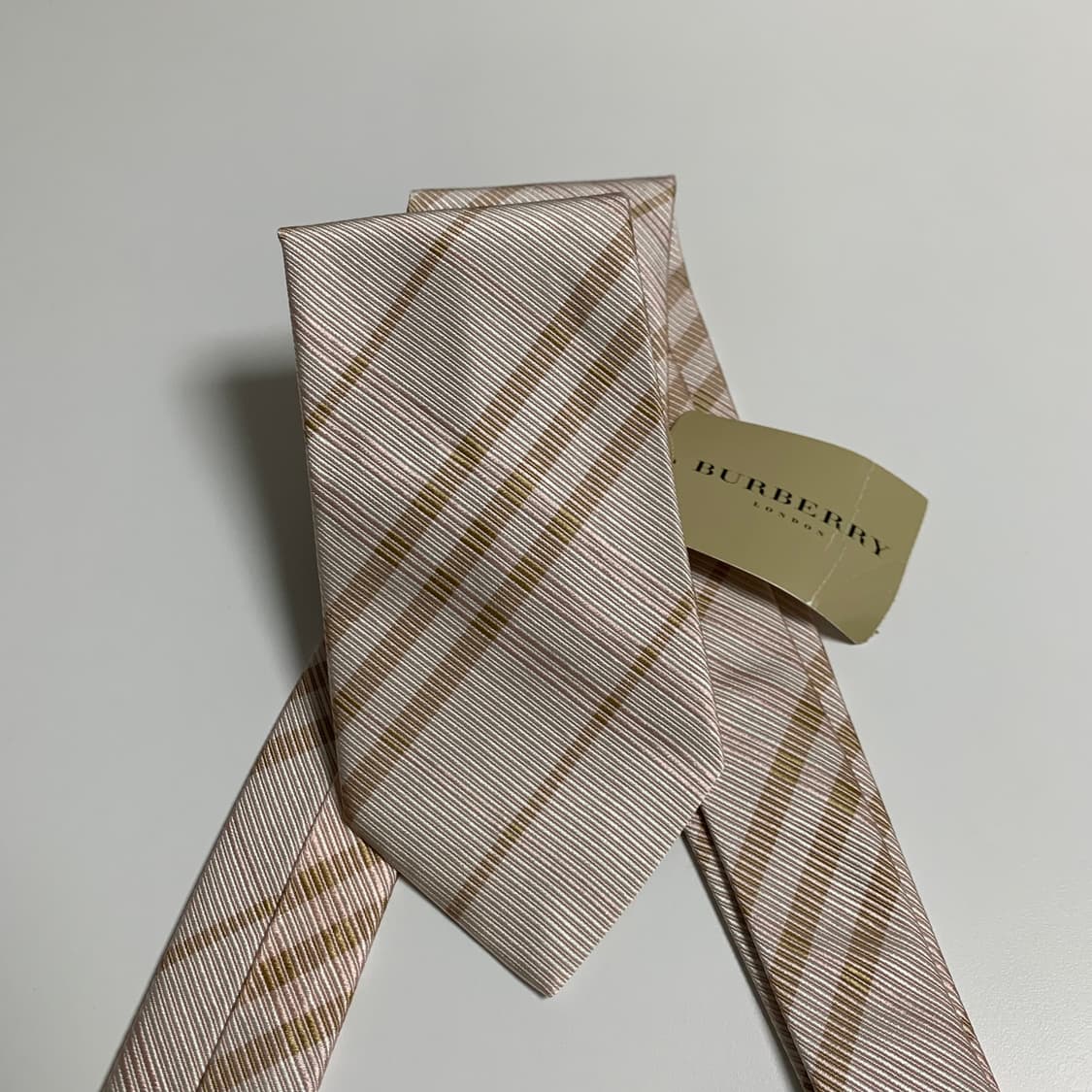 (미사용품) 택 달린 버버리(BURBERRY) 노바체크 신형 명품넥타이 상품이미지8