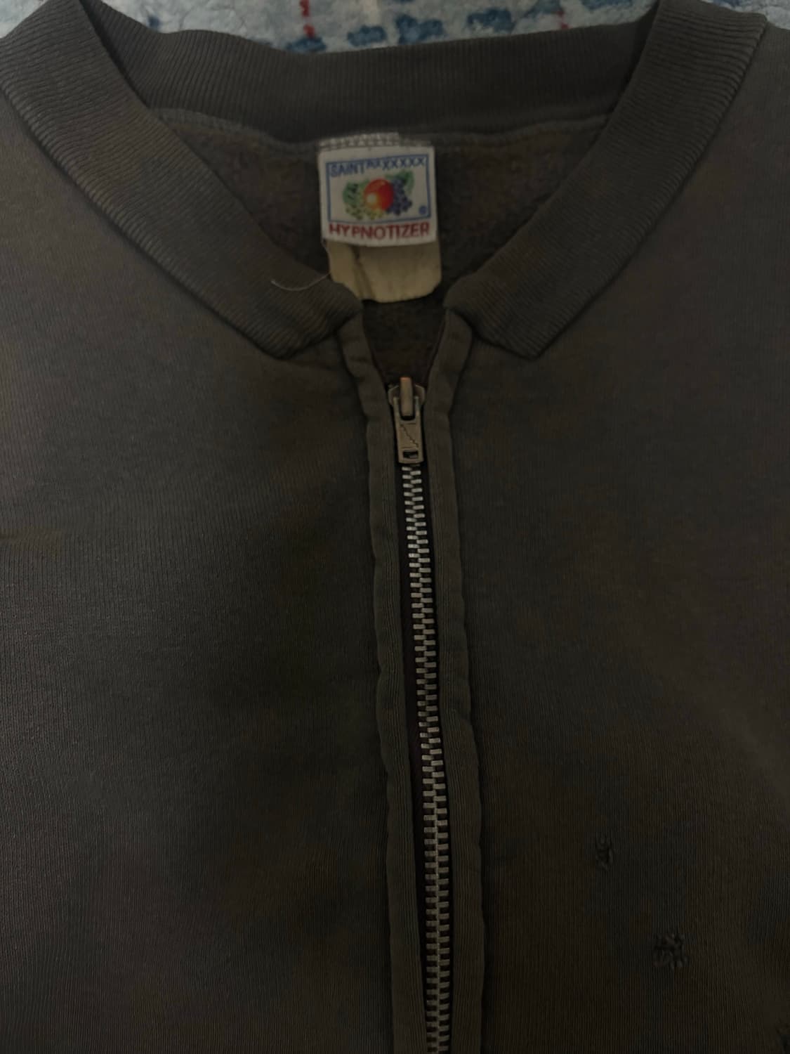 세인트 미카엘 집업 L 상품이미지1