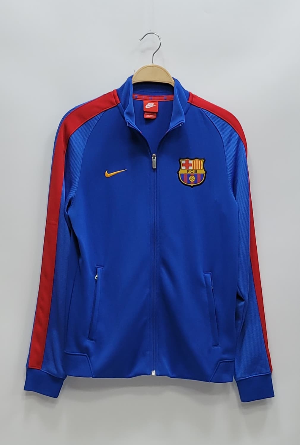 NIKE 나이키 FC바르셀로나 N98 어센틱 트랙자켓 / 남 95

 상품이미지1