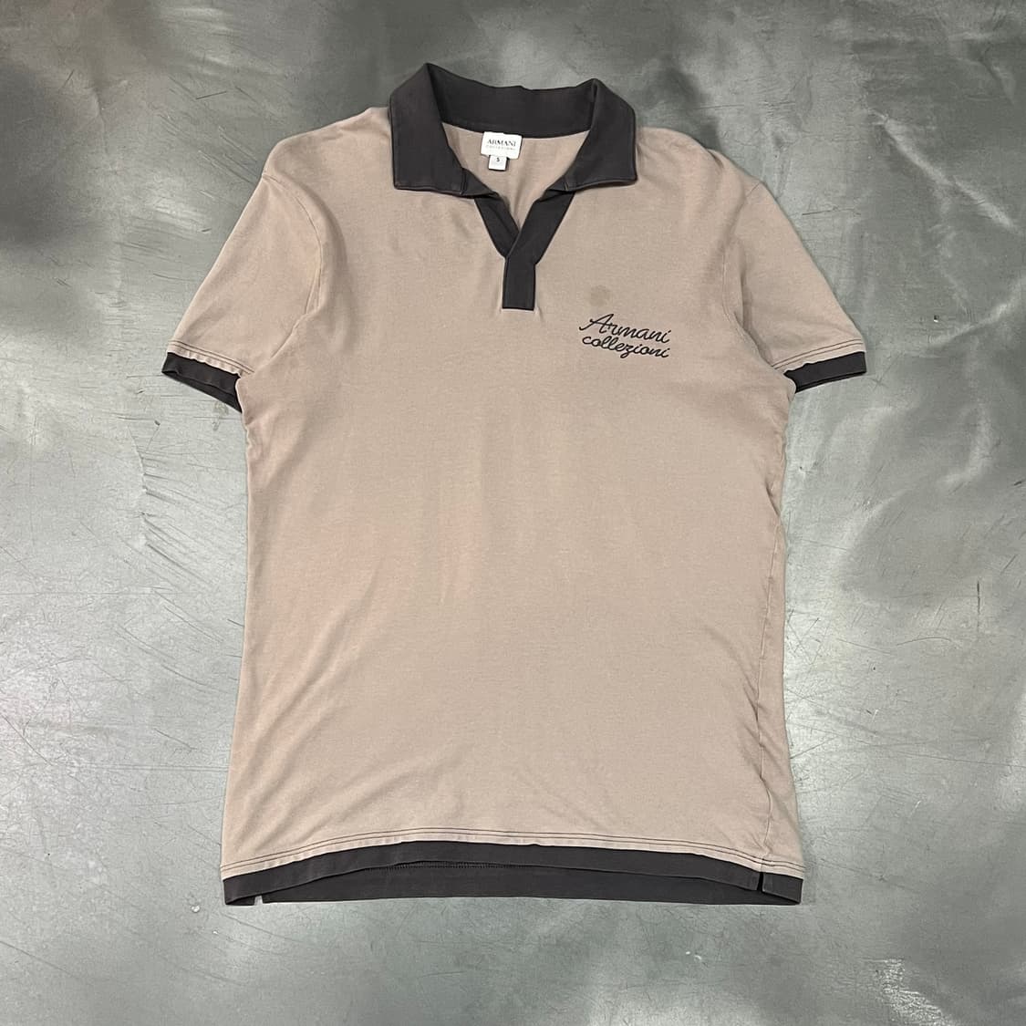  아르마니 꼴레지오니 로고 하프 카라티 y16231 상품이미지1