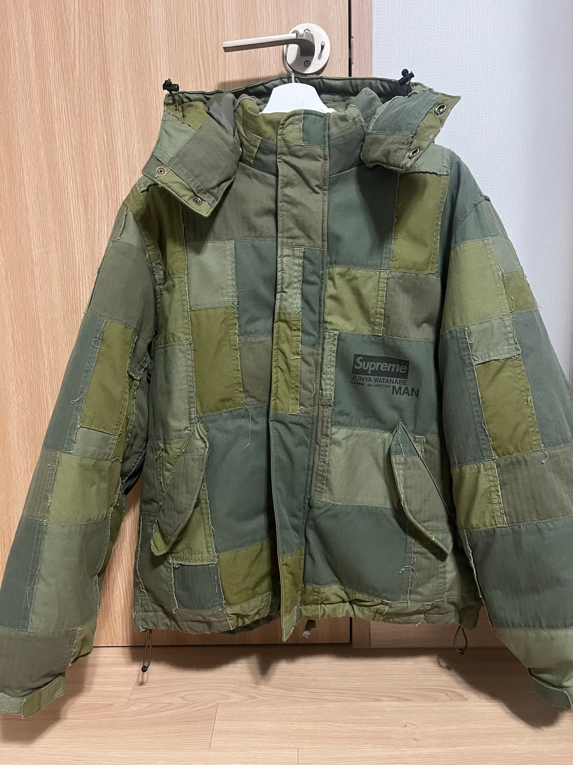 슈프림x꼼데 준야 패치워크 푸퍼자켓 올리브 L 상품이미지5