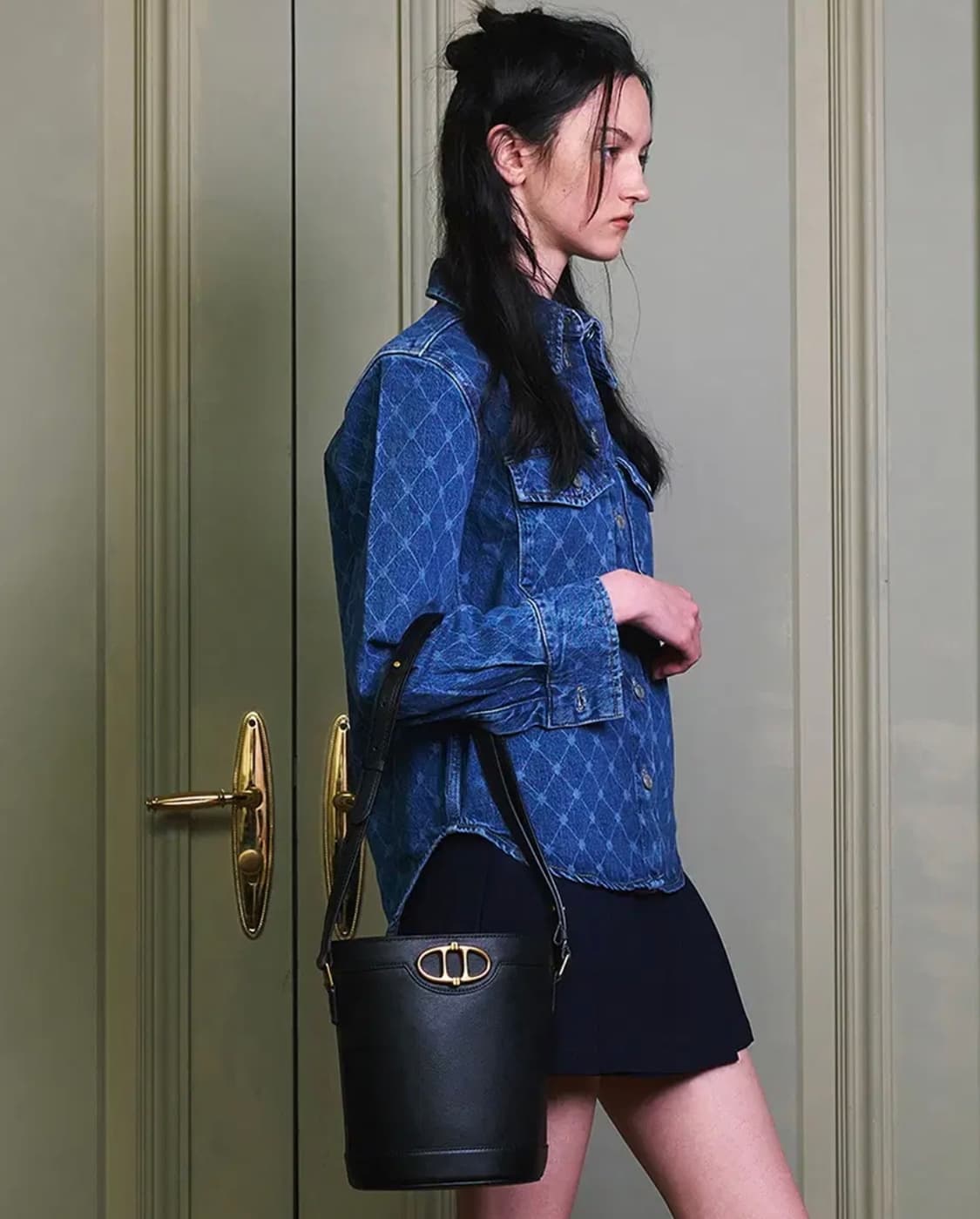 (새상품)아떼 바네사브루노 레더 버킷백 상품이미지1