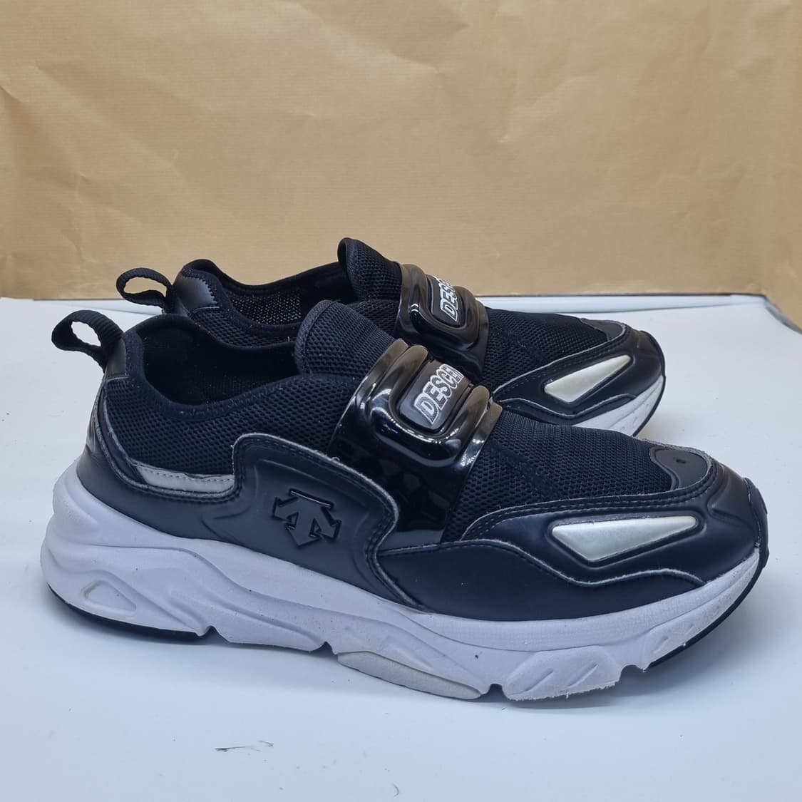 데상트 튜브팝 남성슬립온 270. 상품이미지1