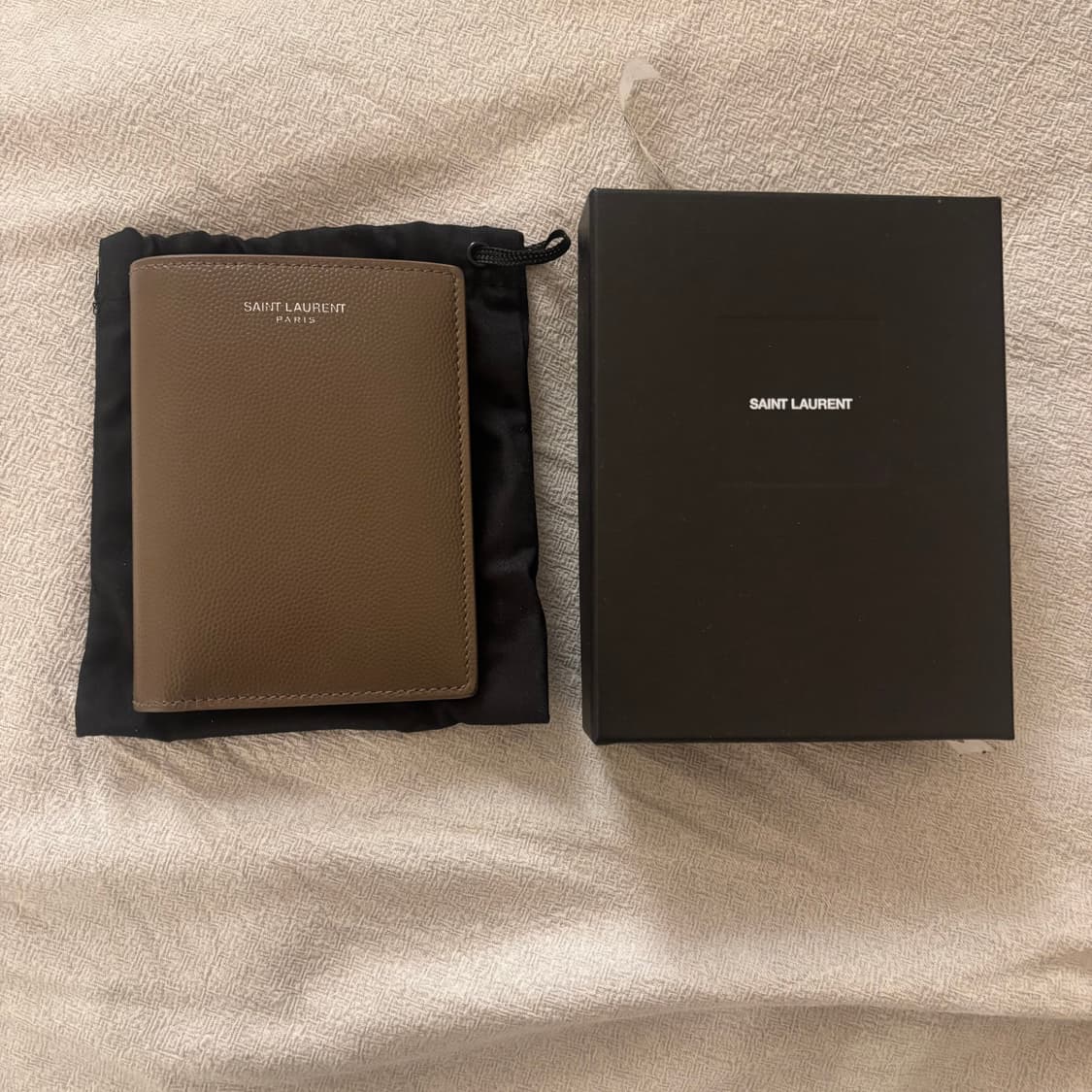 생로랑 남성지갑 상품이미지1