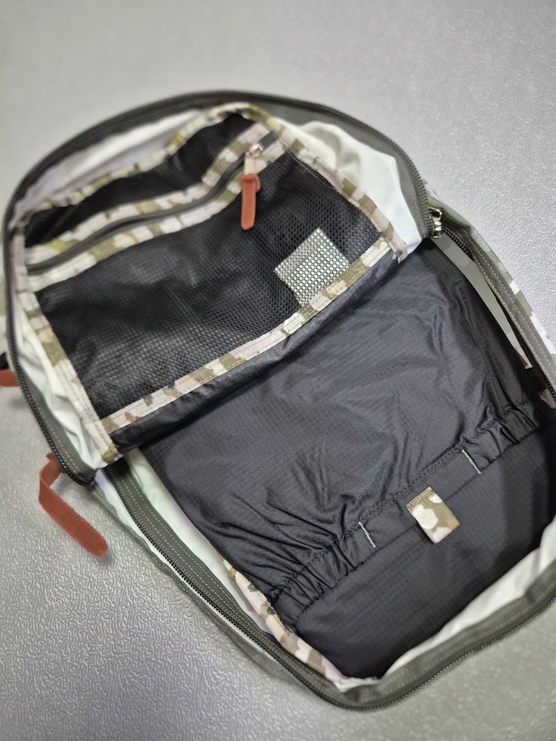 그레고리 오버헤드 데이 백팩 상품이미지4