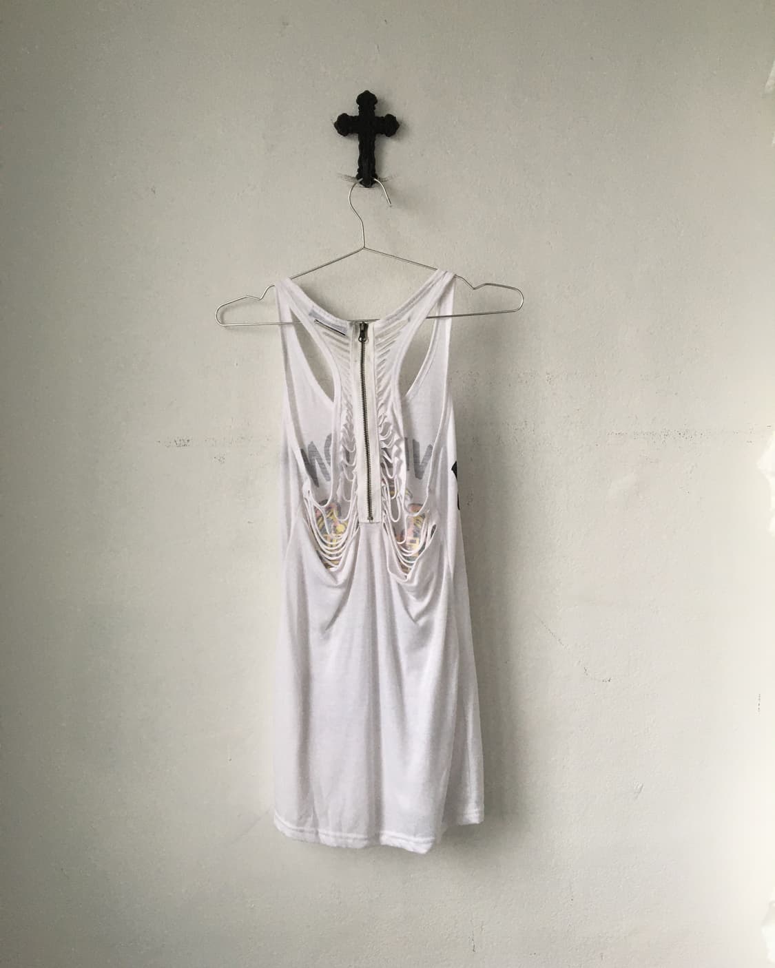 Back cut off point printing sleeveless 상품이미지2