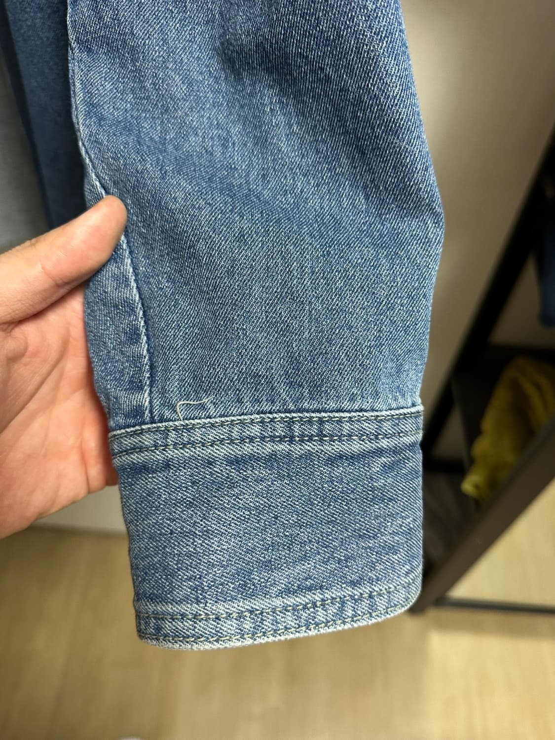 [48]우영미 데님 깃털 백로고 셔츠 블루 상품이미지5