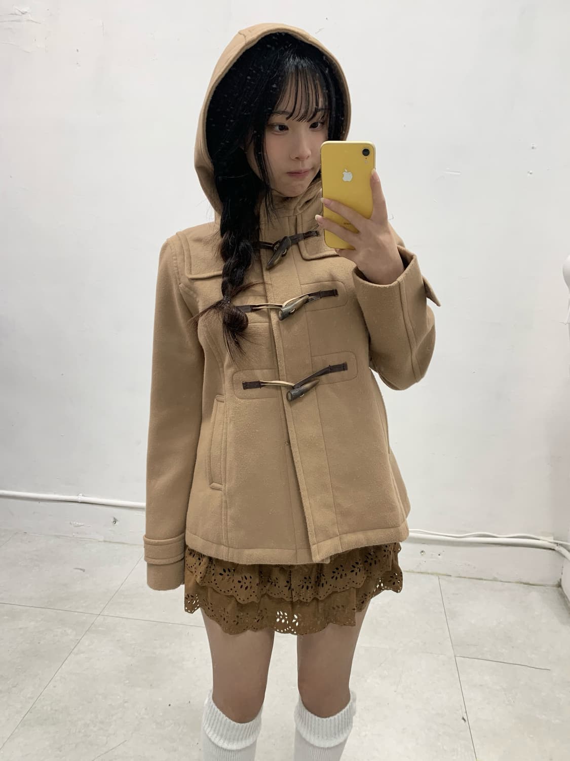 [EARTH MUSIC] 라떼갸루 리락쿠마 떡볶이 숏코트 상품이미지1