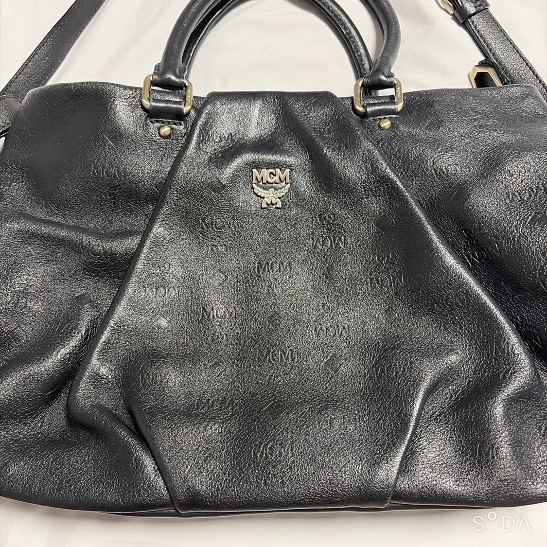 MCM 엠씨엠 블랙 토트겸 크로스백 상품이미지3
