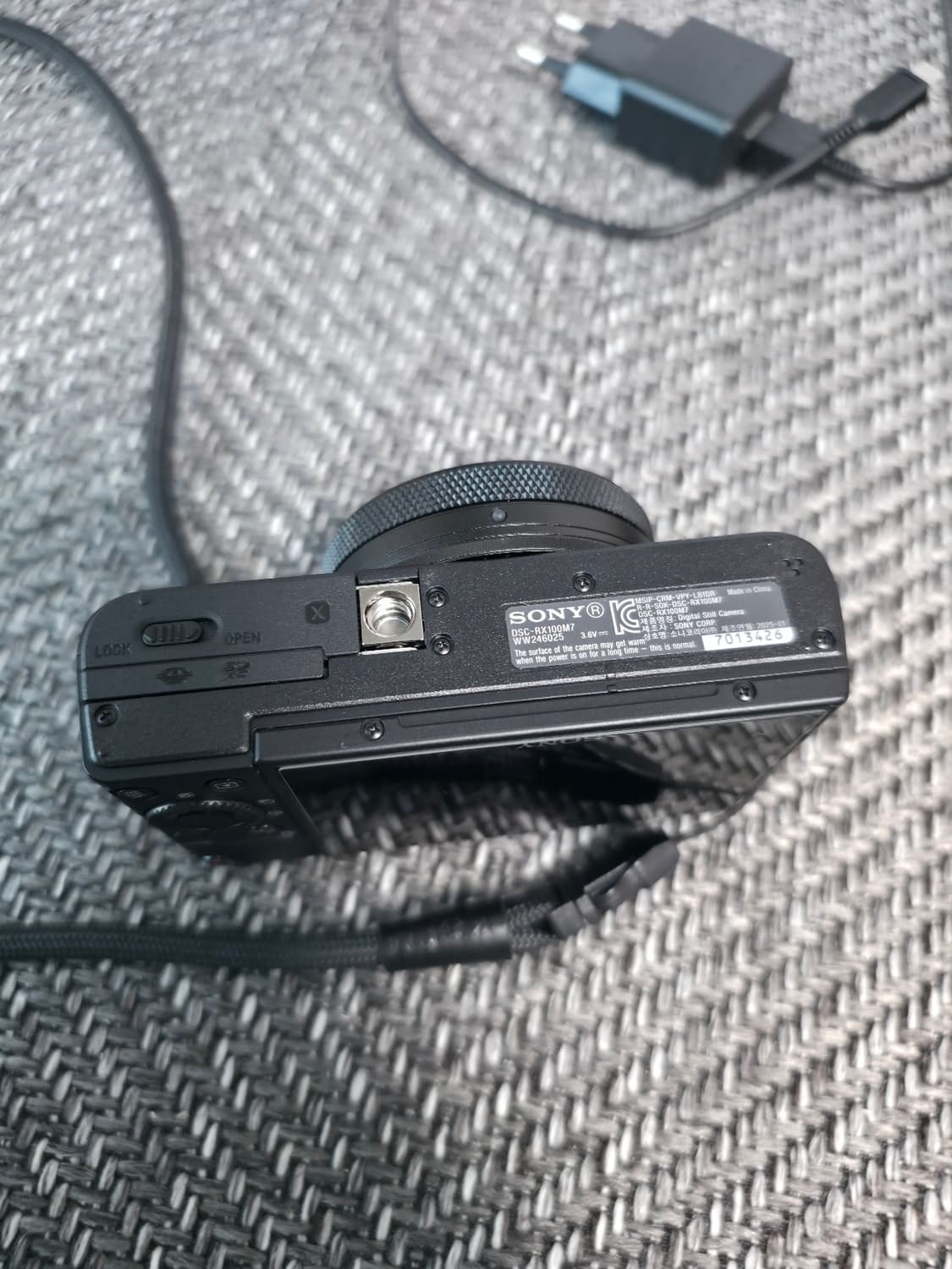 소니 RX100M7  상품이미지7