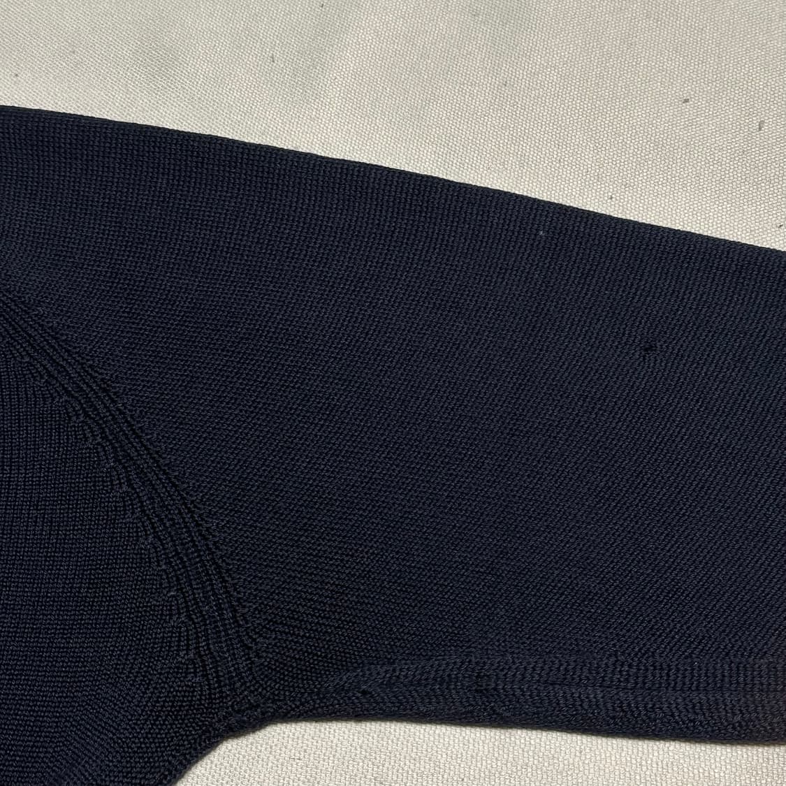 36 버버리 골드 버튼 메리노 울 네이비 가디건 상품이미지6