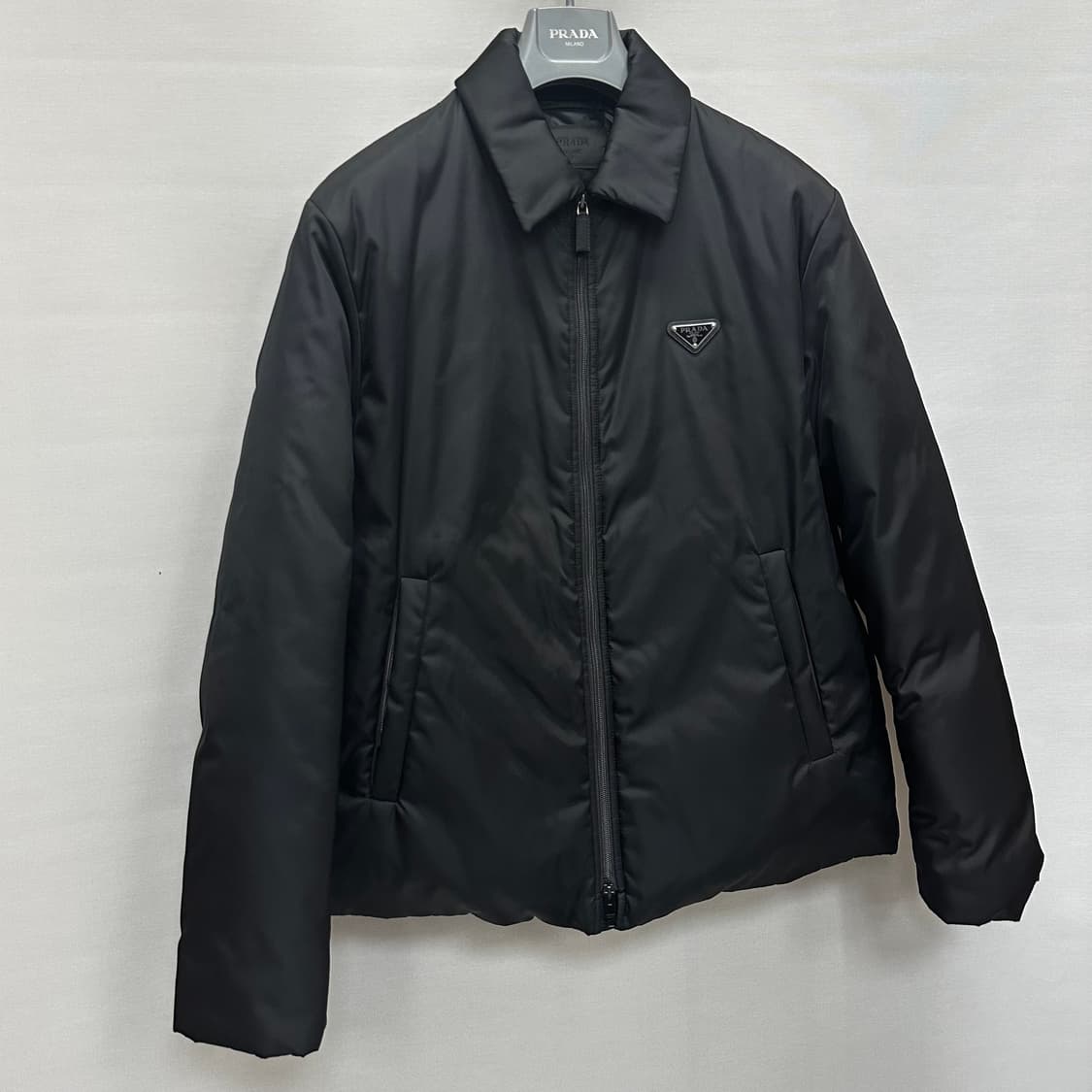 프라다 리나일론 크롭 패딩 자켓 ( 95~100 ) 상품이미지2