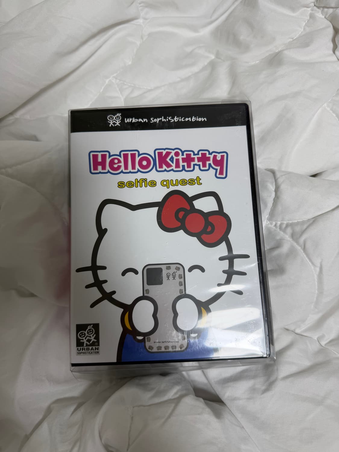 (풀박스)어반소피스티케이션 헬로키티 스터드 케이스 아이폰17프로 상품이미지2