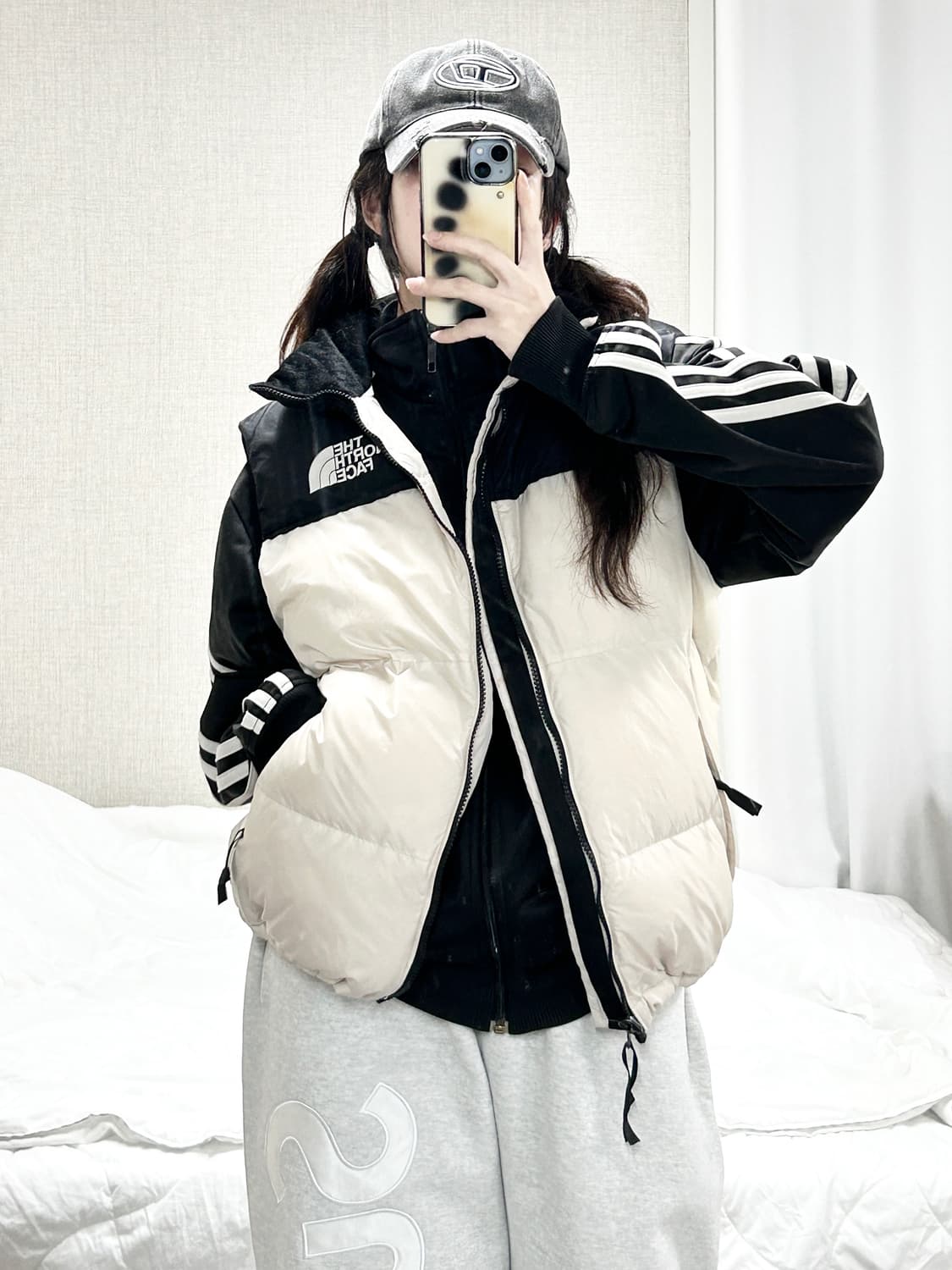 노스페이스 눕시 화이트 패딩조끼 상품이미지4