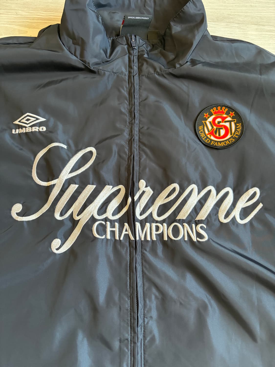 25fw 슈프림x엄브로 트랙자켓 블랙 L 상품이미지3