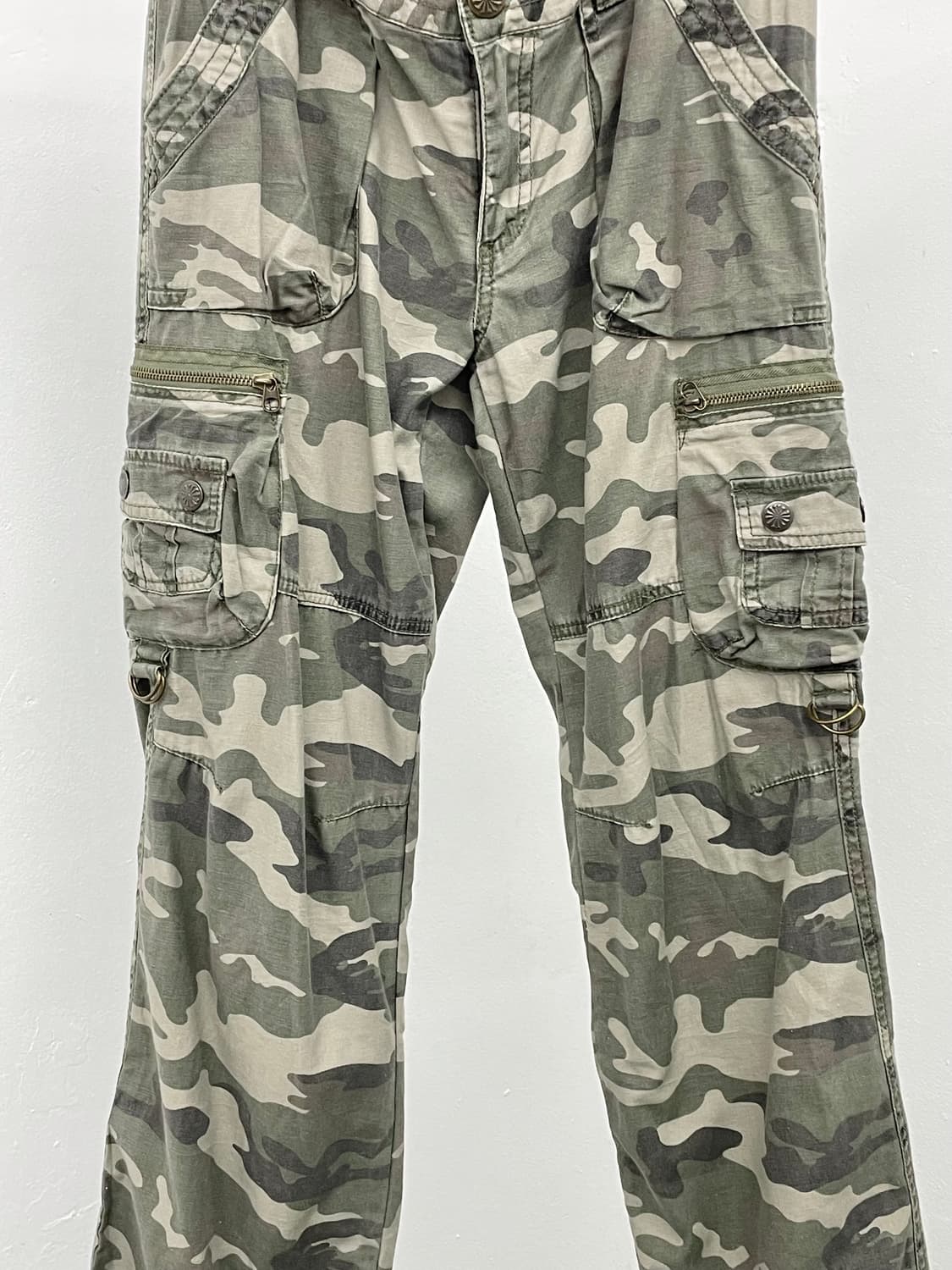 y2k 카모 멀티포켓 카고팬츠 상품이미지4