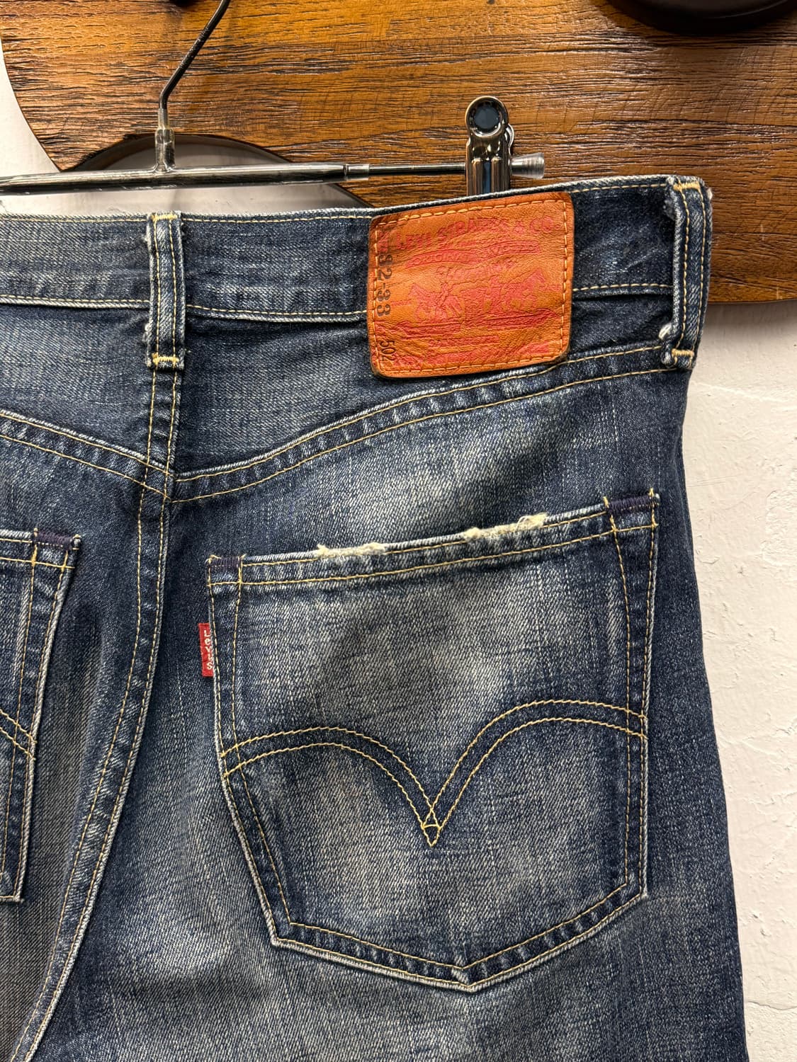 Levi's 502 Classic Straight Denim Pants 상품이미지3