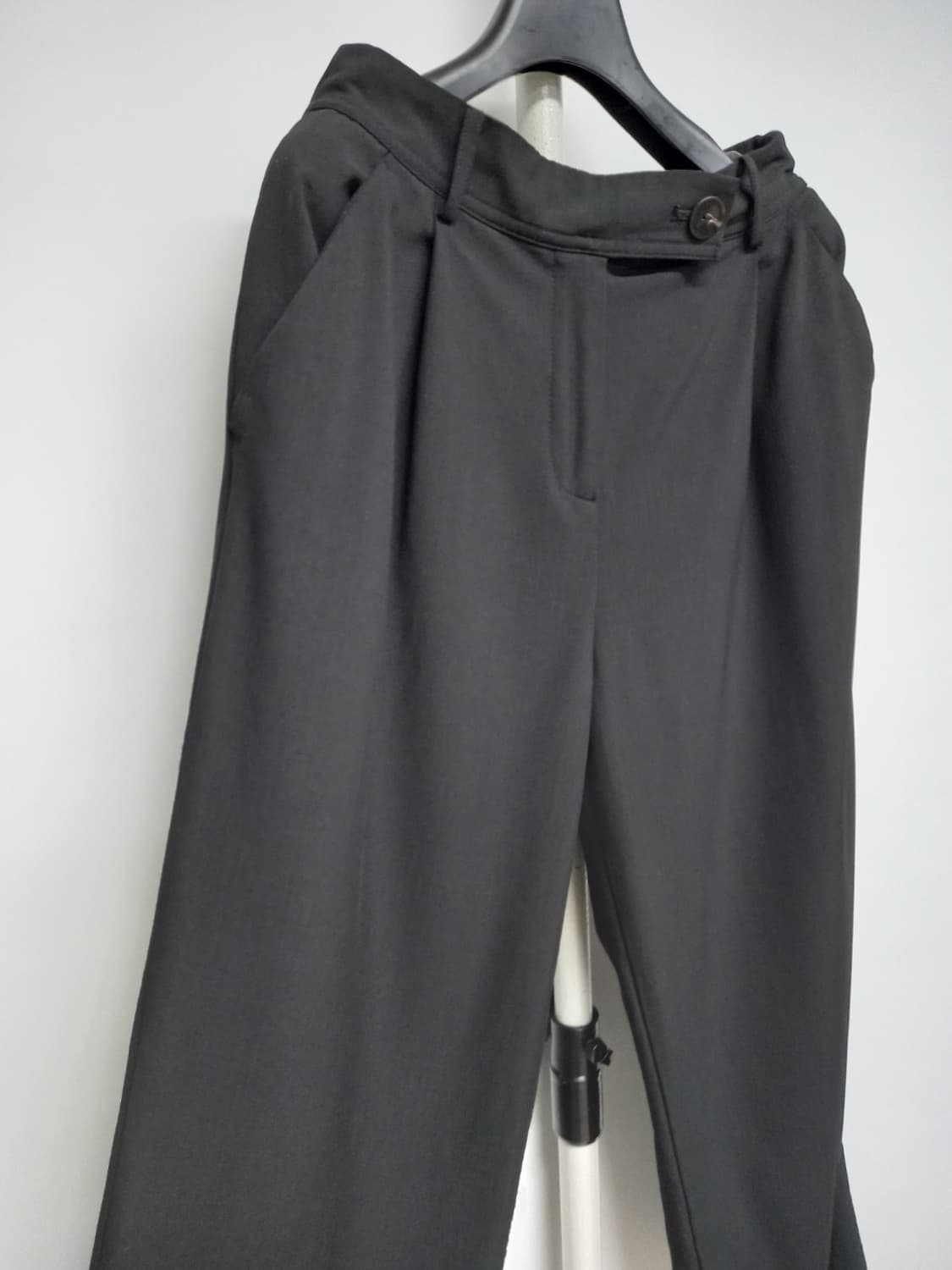 새 더엣지 춘하 핀턱 하이웨스트 일자통핏 팬츠 66.55 상품이미지4