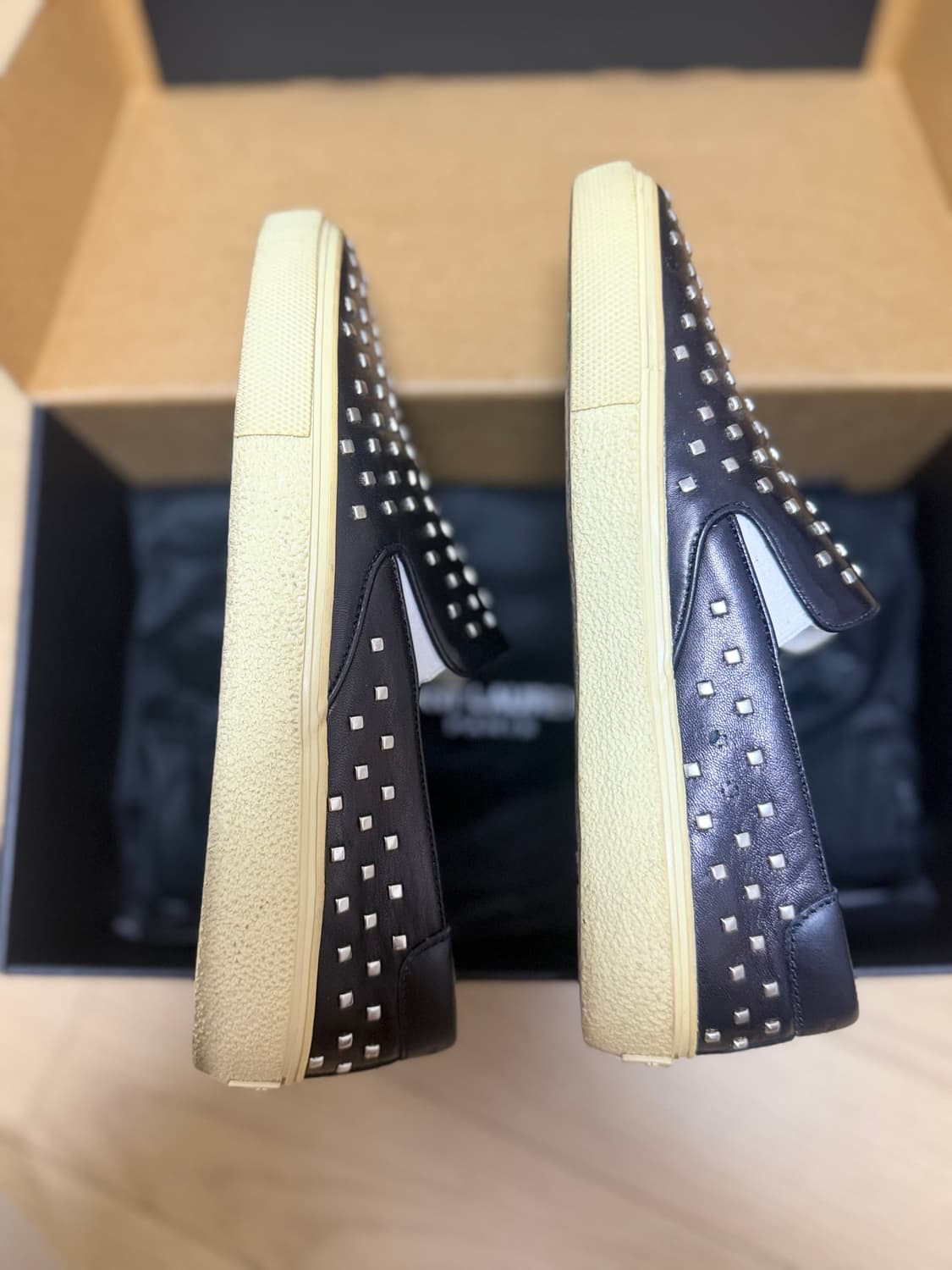 생로랑 스터드 스케이트 슬립온 상품이미지5