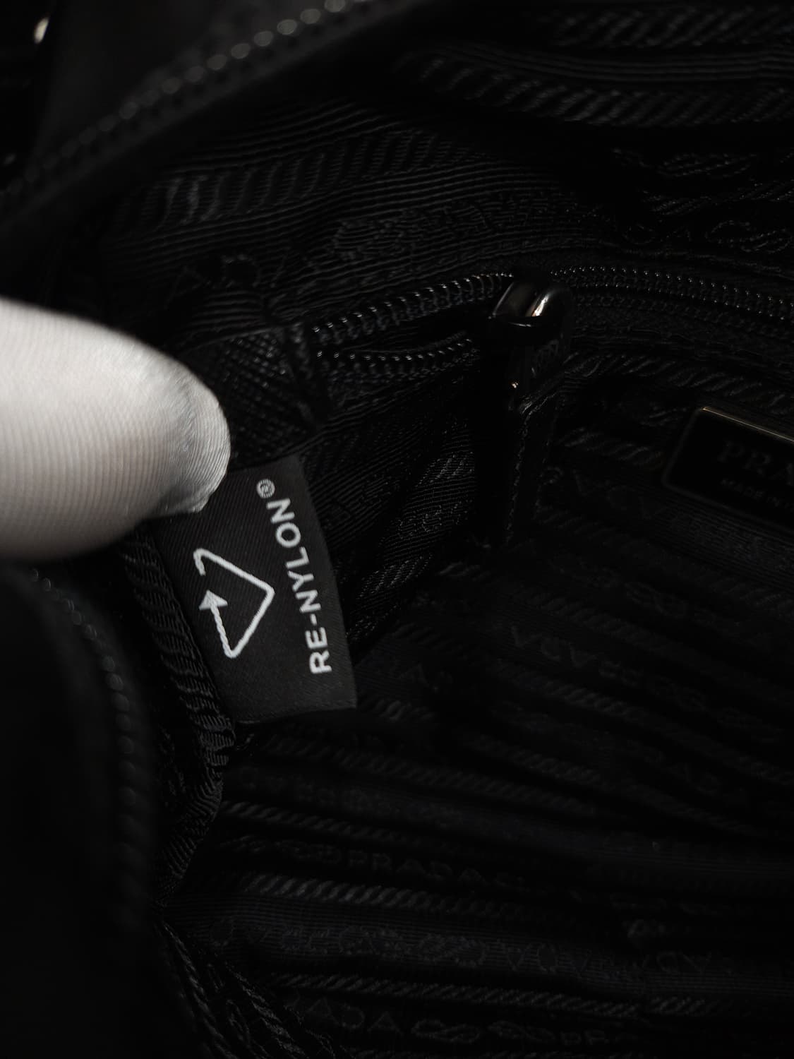 [정품] 프라다 리나일론 숄더백 1BC167 상품이미지6