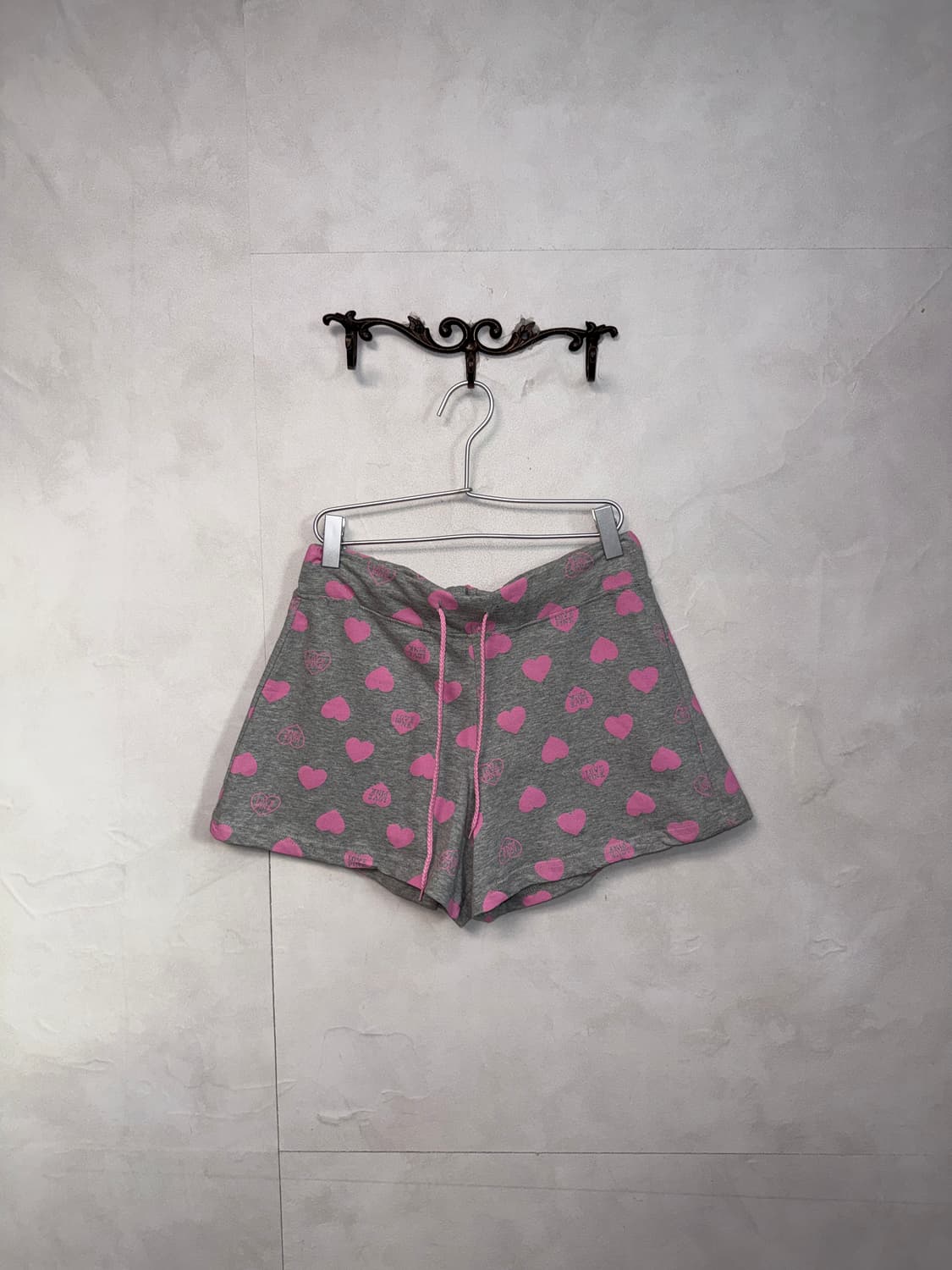 Pink gray heart logo sweat shorts 상품이미지1