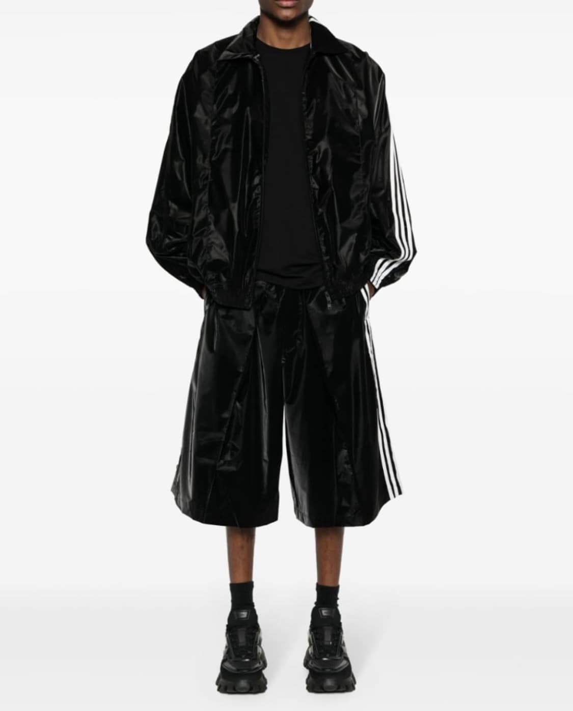 Y-3 글로시 버뮤다 팬츠 상품이미지1
