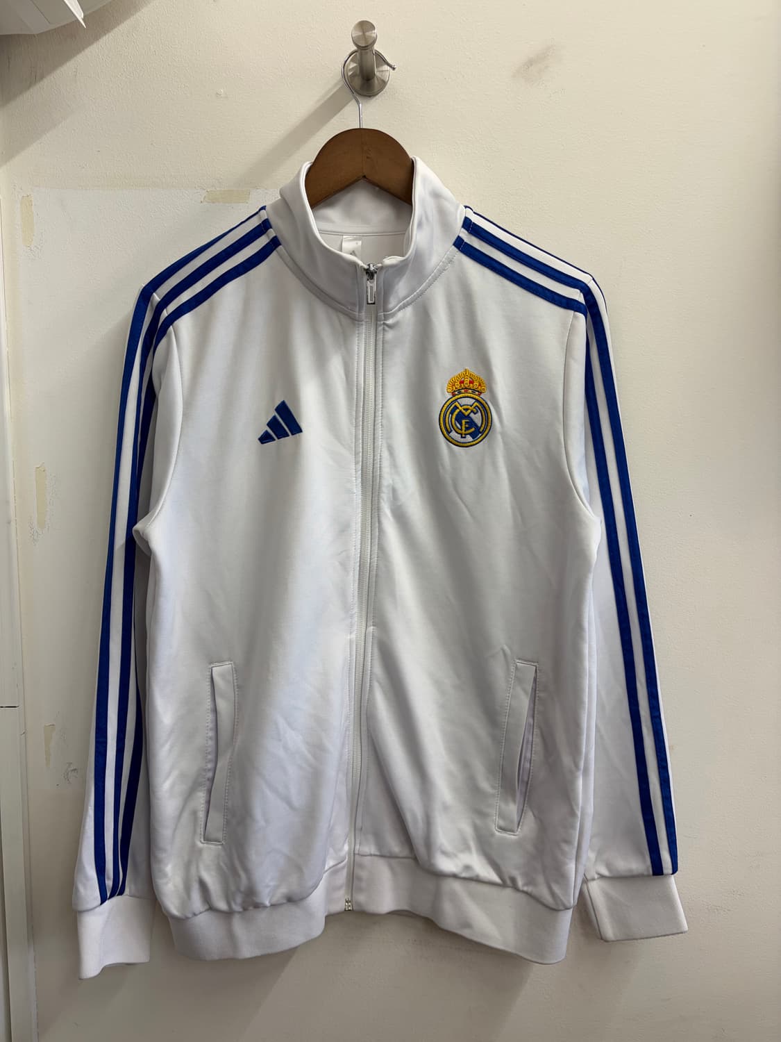 N41. 아디다스 레알마드리드 져지 트랙탑 상품이미지1