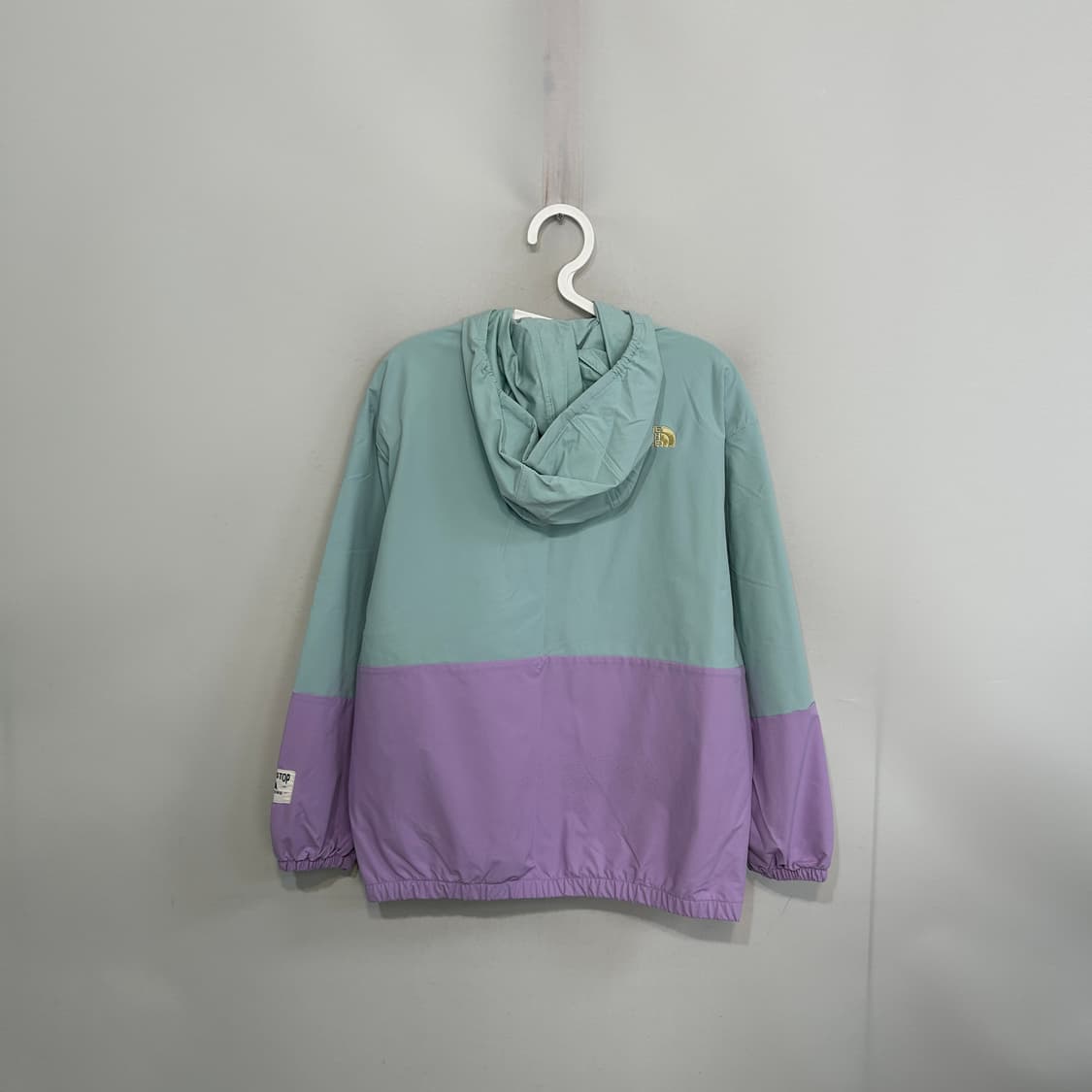 노스페이스 여성 바람막이 160 아노락 상품이미지3