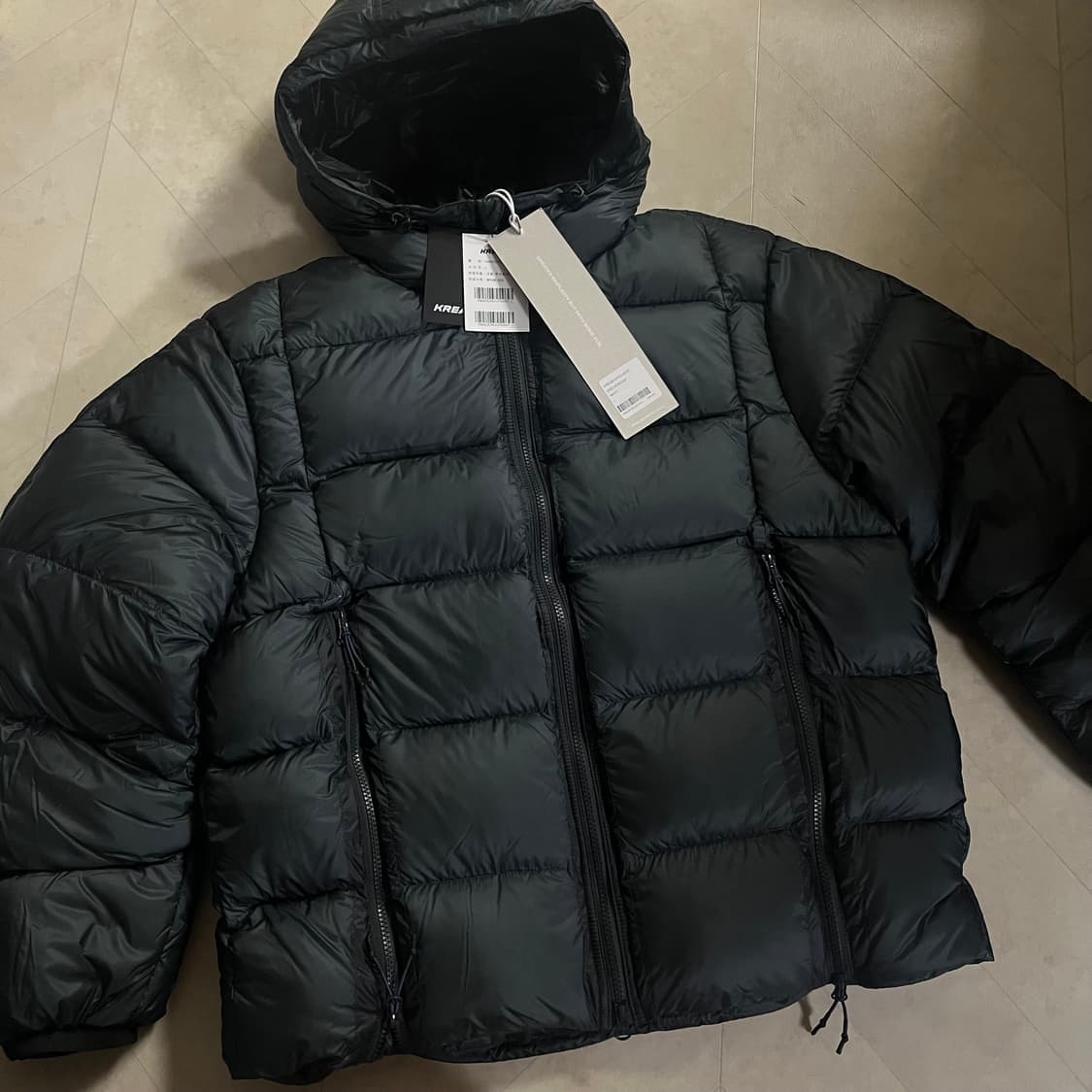 새상품(L)언어펙티드 24FW LS 후드 다운 점퍼 네이비 상품이미지5